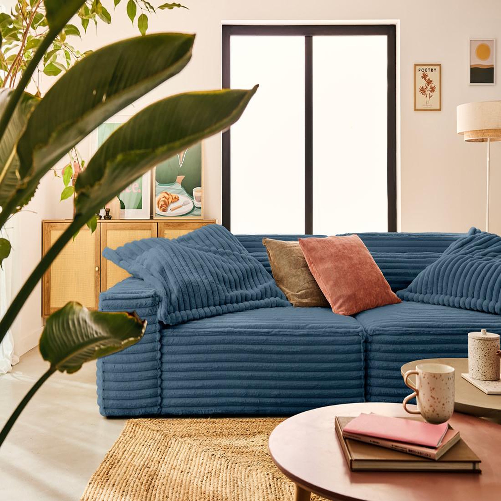 Voir la diapositive 5 : LISA DESIGN Richie - canapé droit 3 places avec double méridienne - assise profonde - en fausse fourrure côtelée