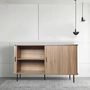 Voir la diapositive 3 : CONCEPT USINE Buffet en bois cannelé à portes coulissantes 140cm SEMARANG