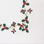 ATMOSPHERA Nappe de Noël rectangulaire motifs houx et baies - L. 140 x 360 cm - Blanc finition dorée