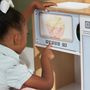 Voir la diapositive 4 : Kidkraft Let&rsquo;s Celebrate! Party Play Kitchen