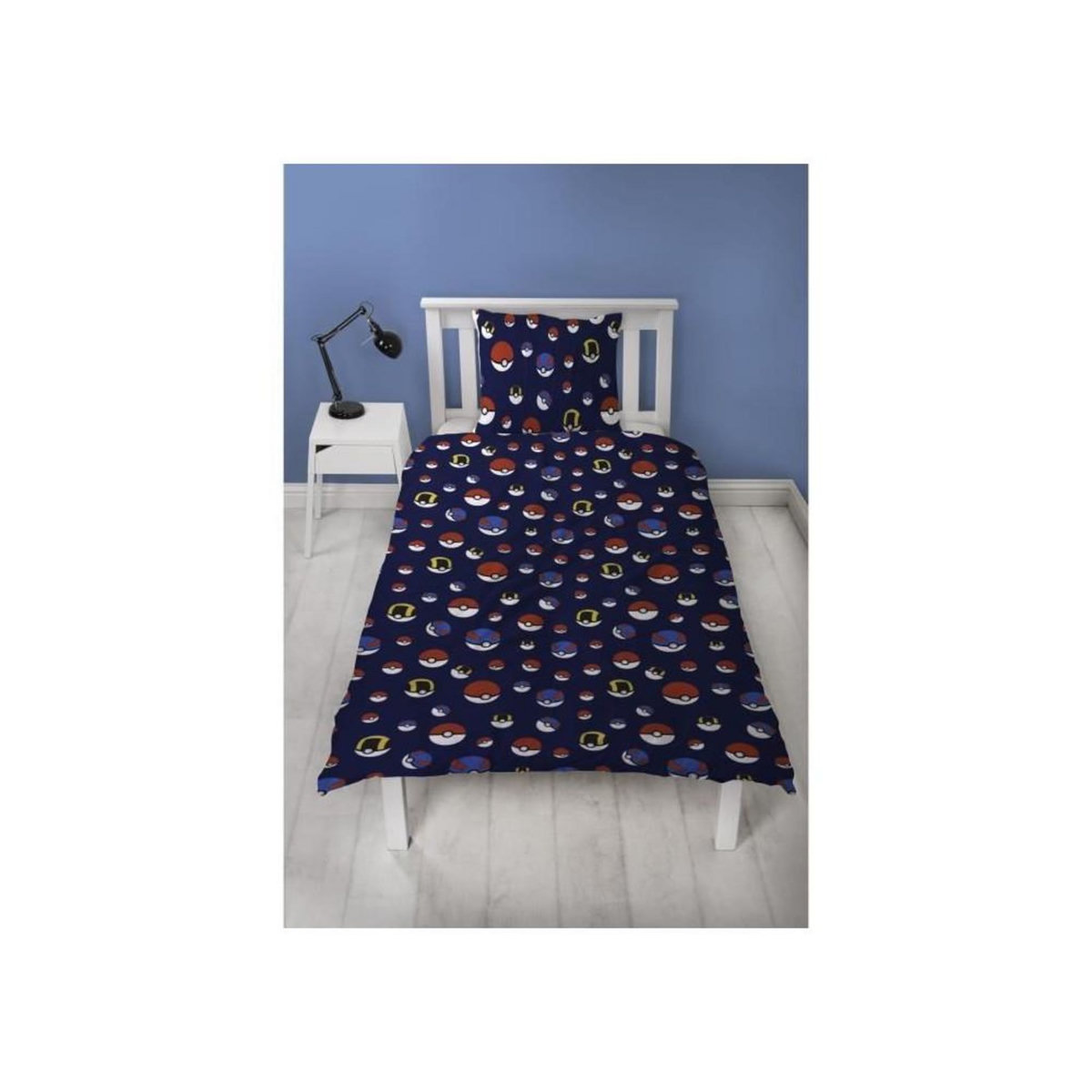 Pokemon Parure de lit réversible - POKEMON - Starter & Poké-ball - Microfibre - 1 housse de couette 140 x 200 cm + 1 taie 63 x 63 cm