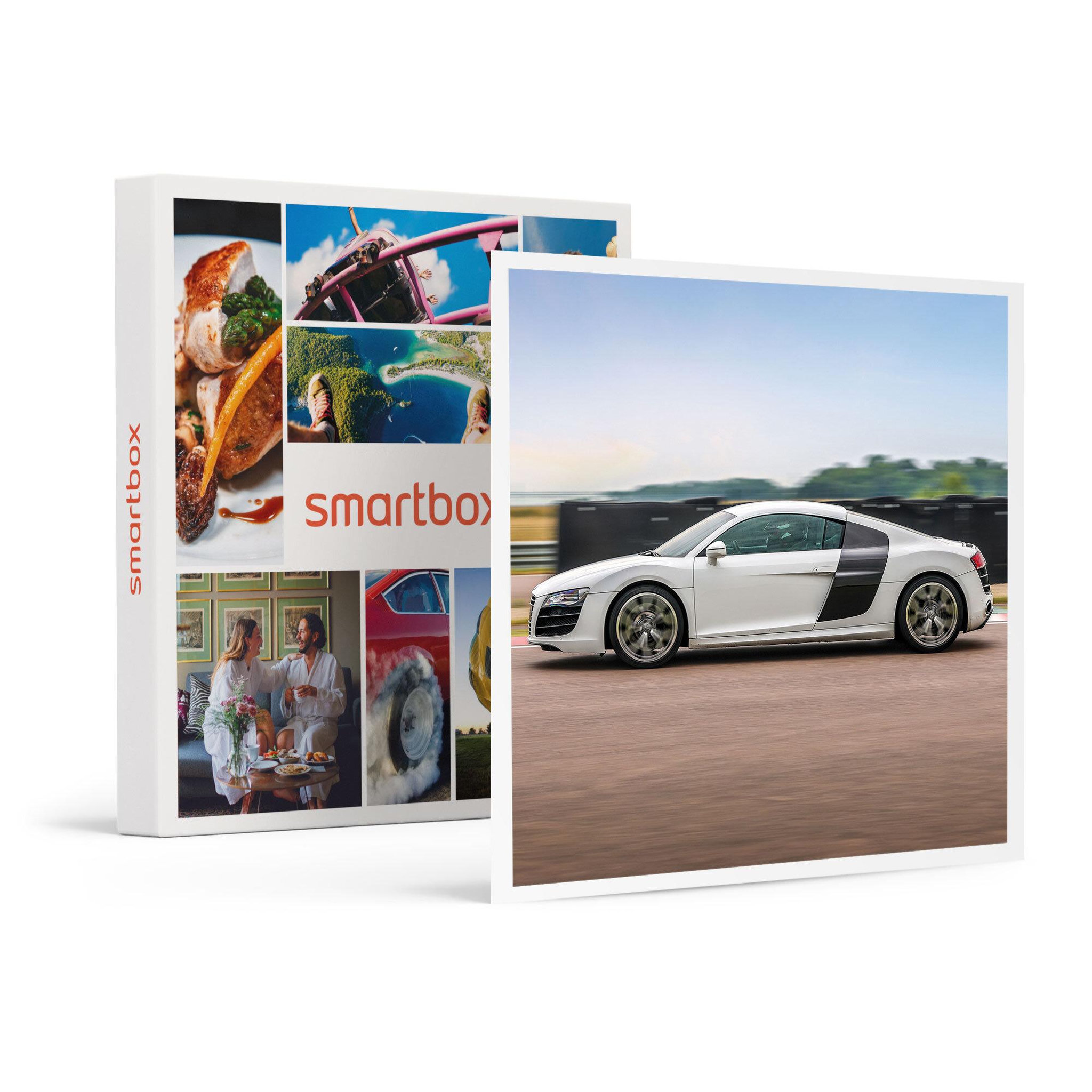 Voir la diapositive 1 : Smartbox Stage de pilotage : 3 tours sur le circuit de Lohéac en Audi R8 V10 - Coffret Cadeau Sport & Aventure