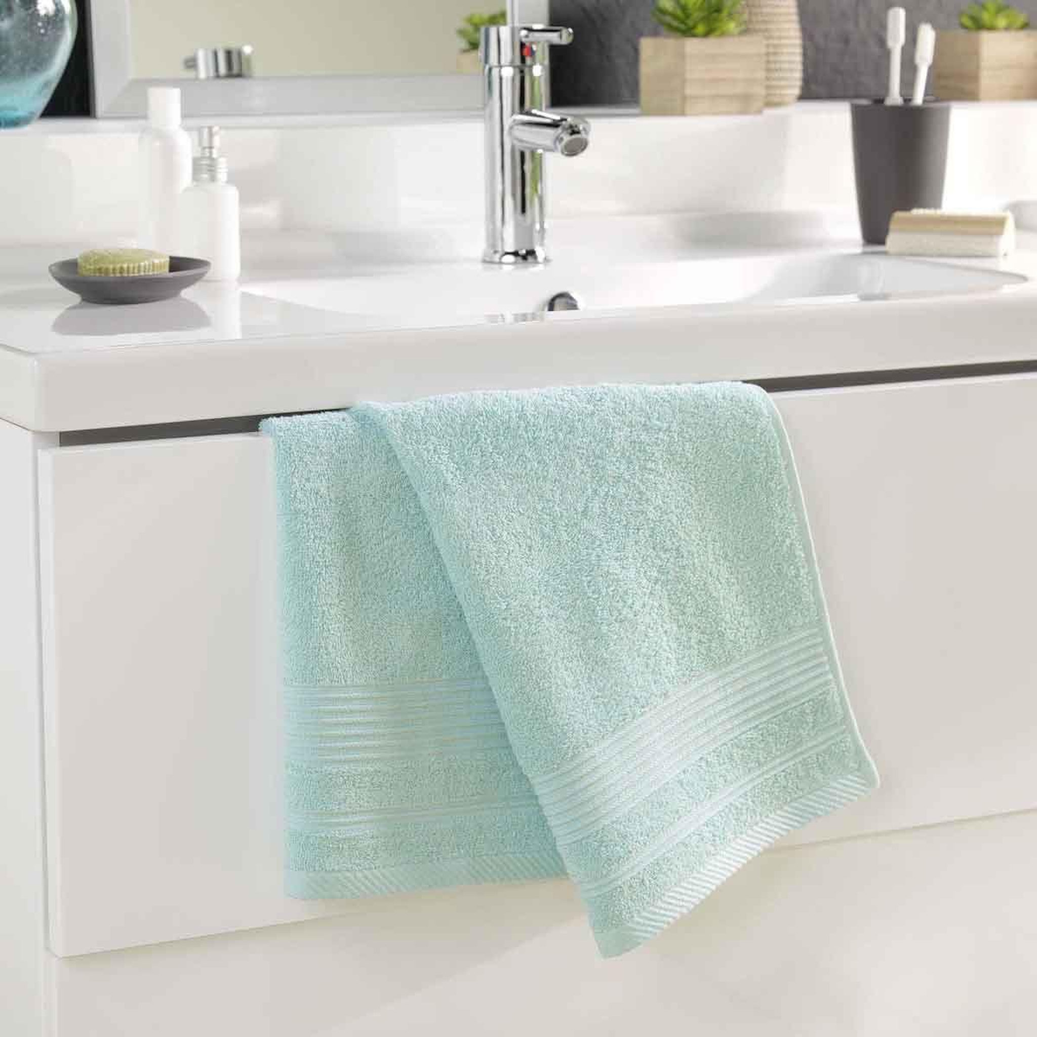 Voir la diapositive 2 : Douceur d'Intérieur Serviette de Toilette  Tendresse  50x90cm Céladon