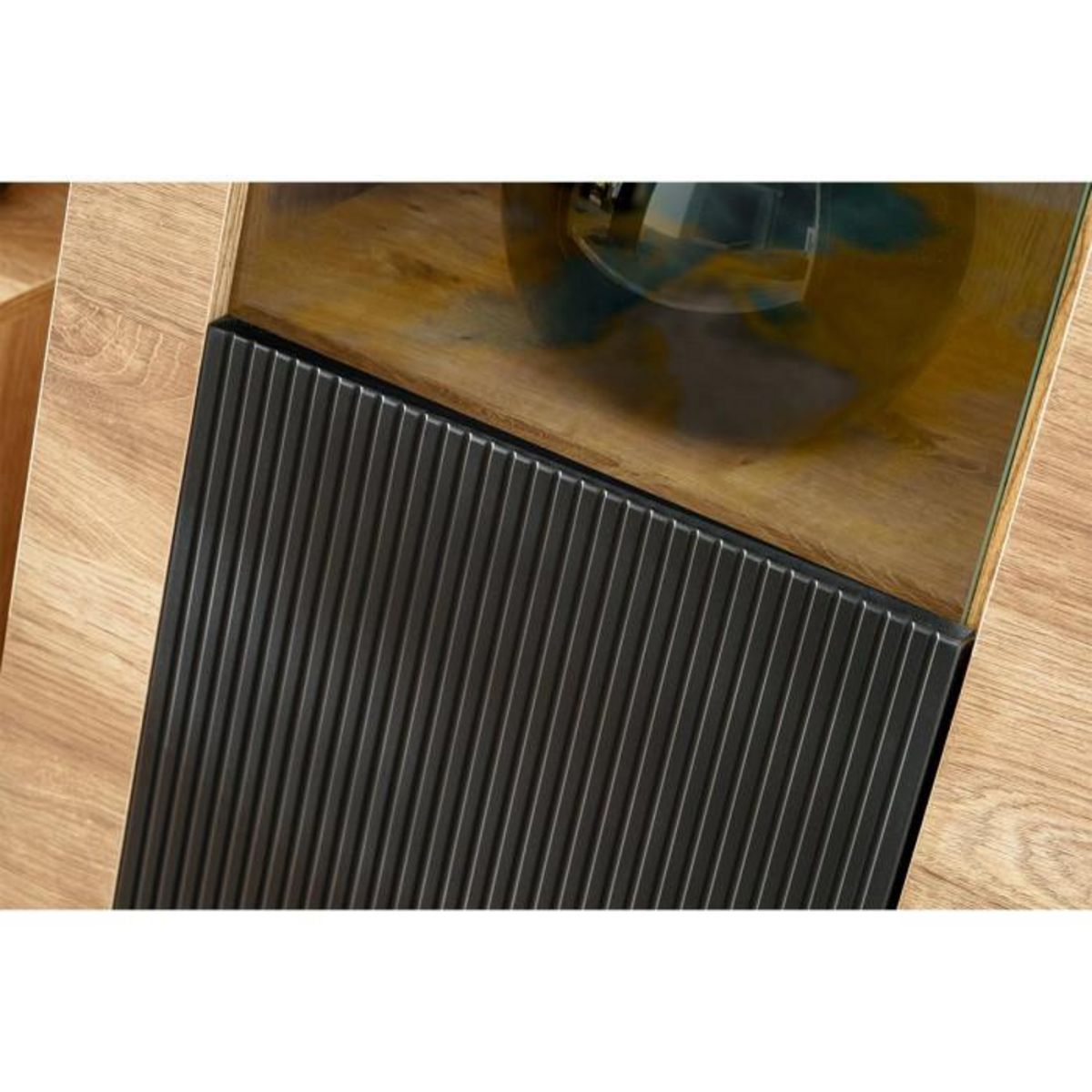 Paris Prix Meuble de Rangement Bas Rainuré  Aron  132cm Naturel & Noir