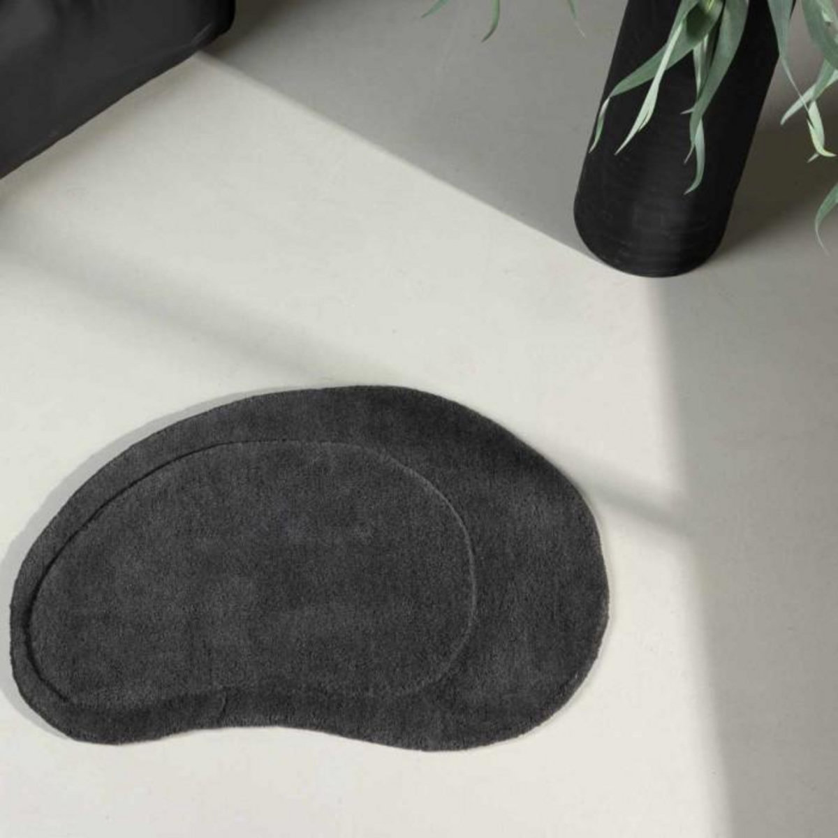 Paris Prix Tapis de Salle de Bain  Sten 50x75cm Gris Foncé