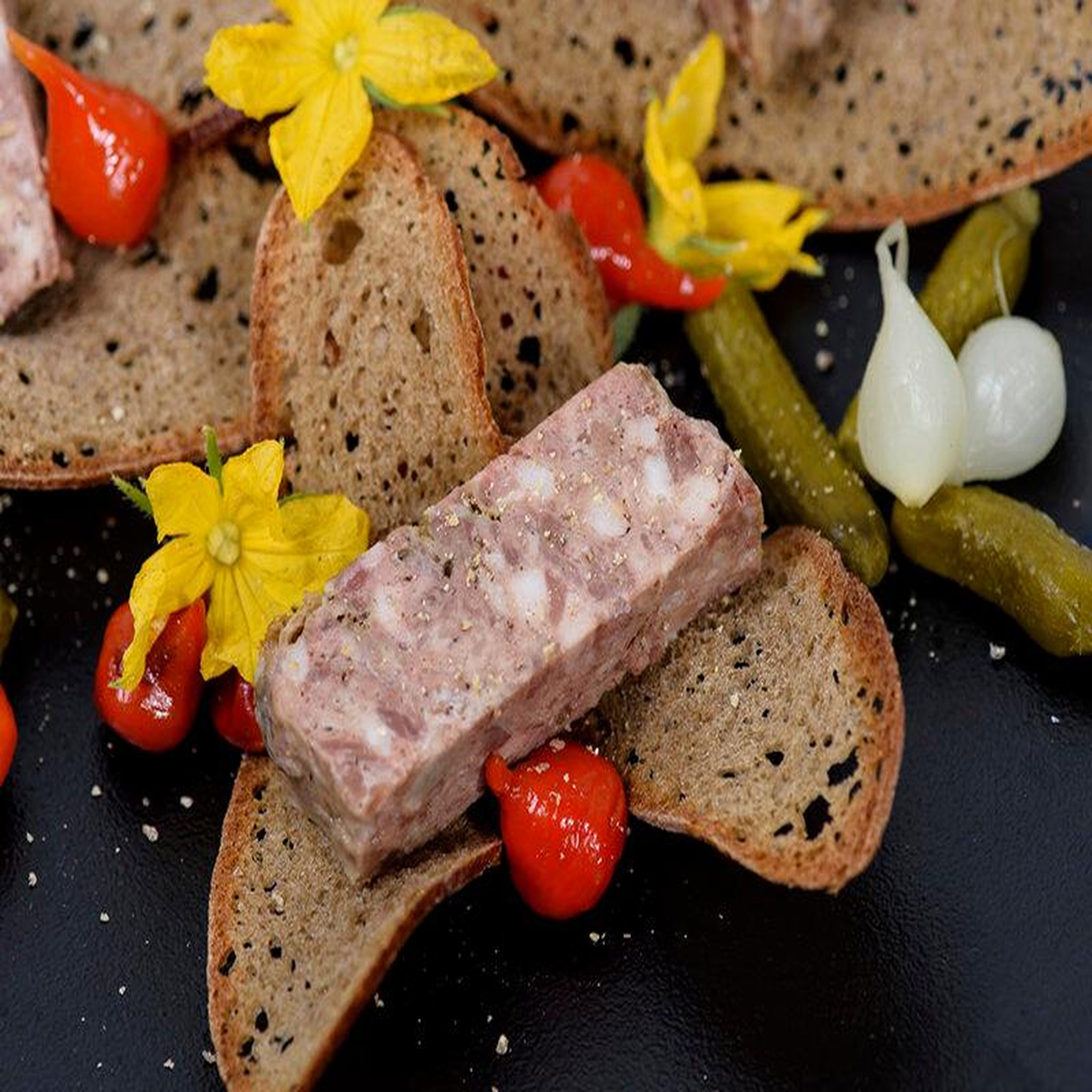 Voir la diapositive 3 : Smartbox Assortiment de terrines coffret bio livré à domicile - coffret cadeau gastronomie