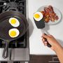 Voir la diapositive 3 : OXO Spatule flexible en silicone