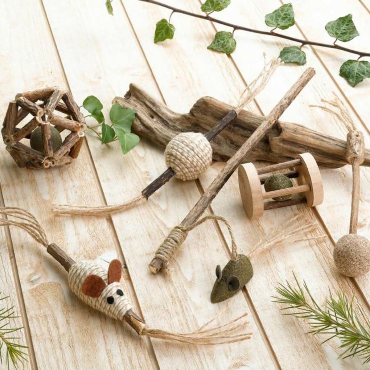 Paris Prix Jouet Balle pour Chat  Matatabi  12cm Naturel