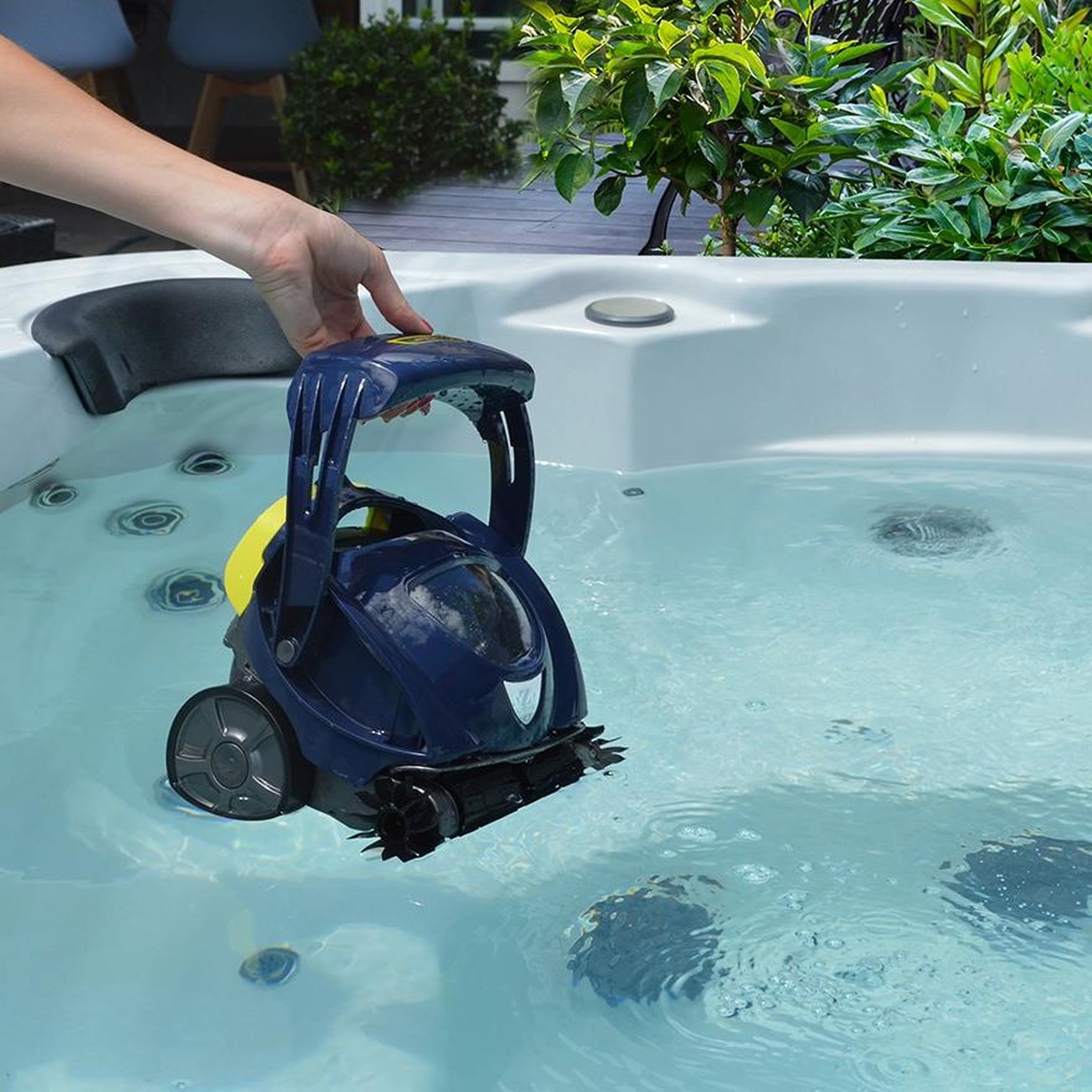 Voir la diapositive 4 : Zodiac Robot spa sans fil sol, sièges et ligne d'eau - rs 0800