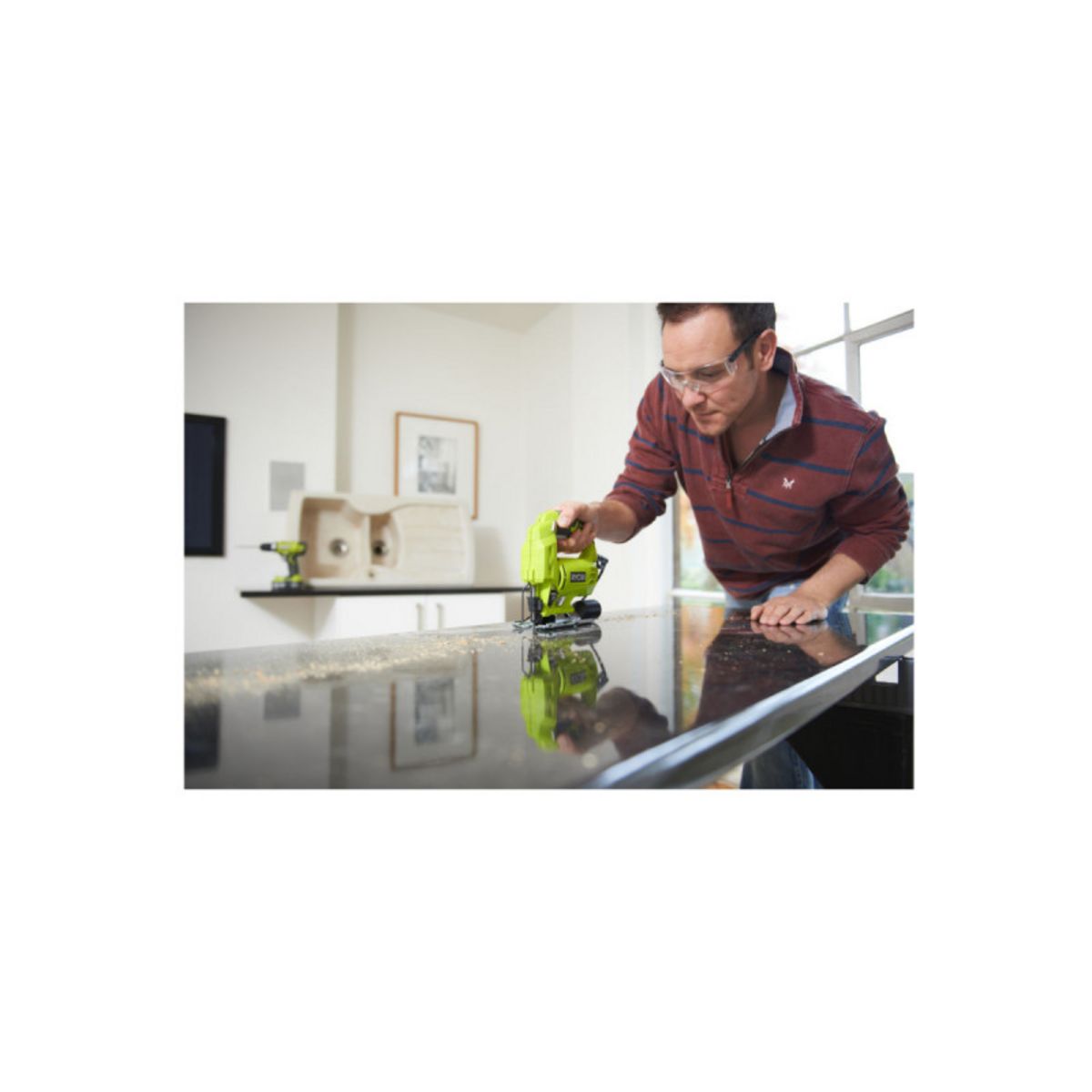 Ryobi Pack RYOBI Scie sauteuse électrique 500W RJS720-G - Coffret de 10 lames RAK10JSB