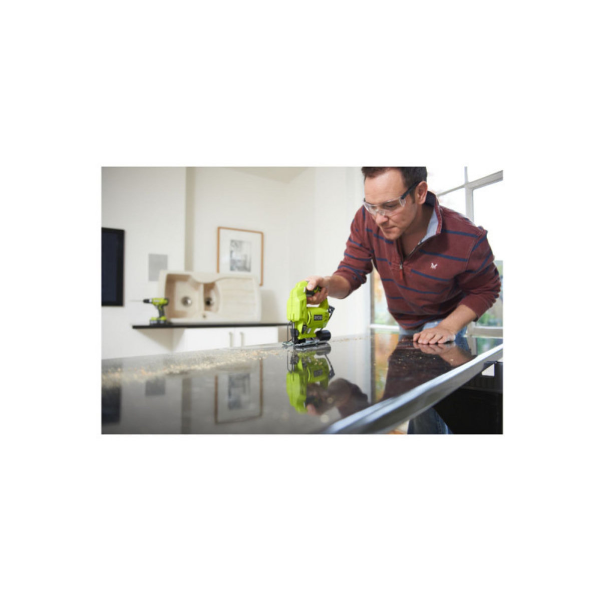 Ryobi Pack RYOBI Scie sauteuse électrique 500W RJS720-G - Coffret de 10 lames RAK10JSB