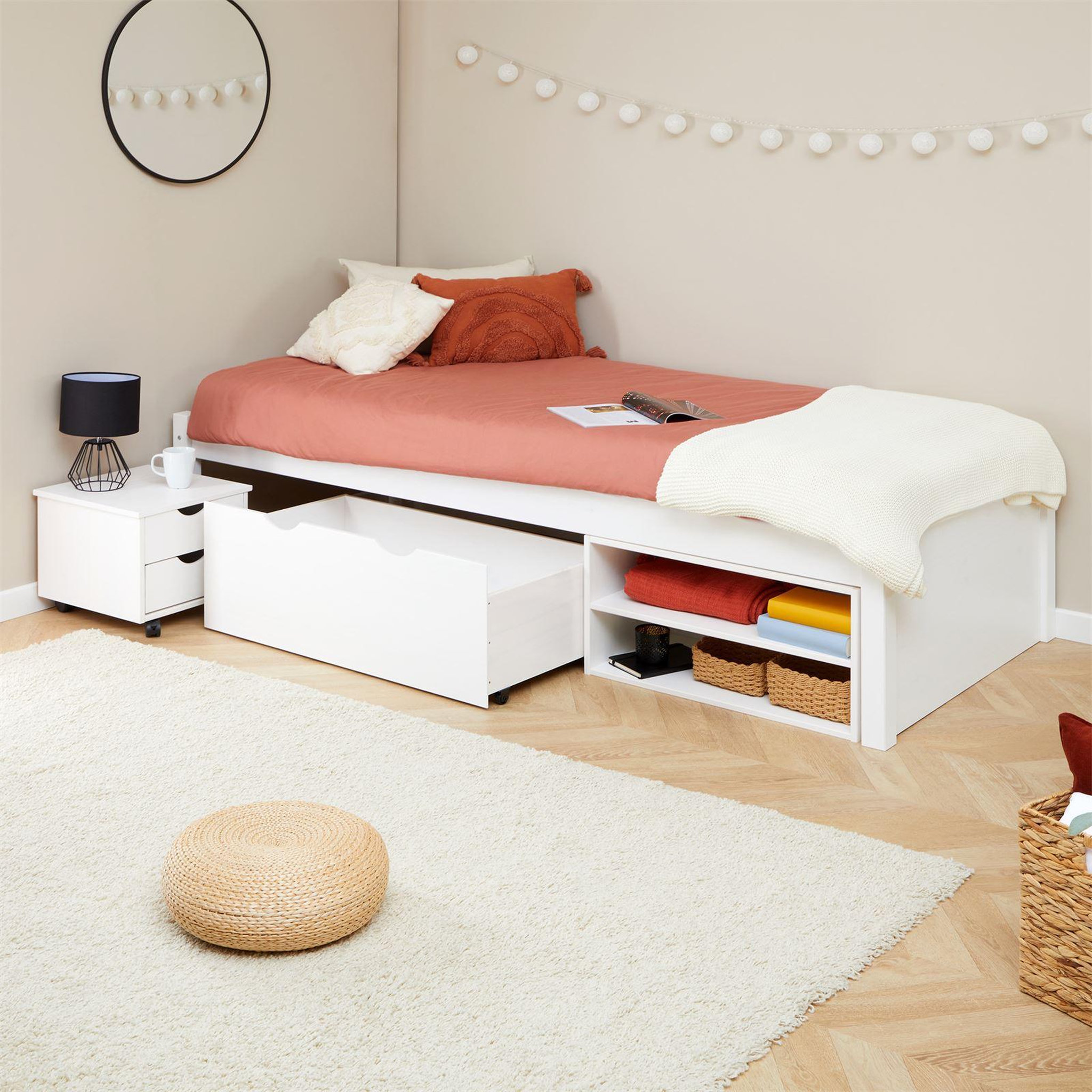 Voir la diapositive 4 : IDIMEX Lit fonctionnel sabrina 90x190 cm, en pin massif