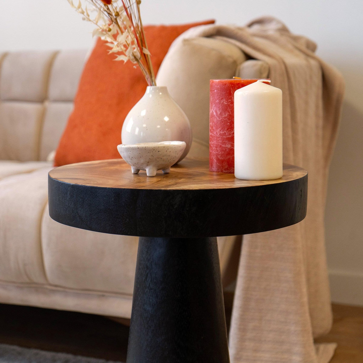 Rendez vous déco Table d'appoint ronde noire en bois de suar D35 cm-Janah