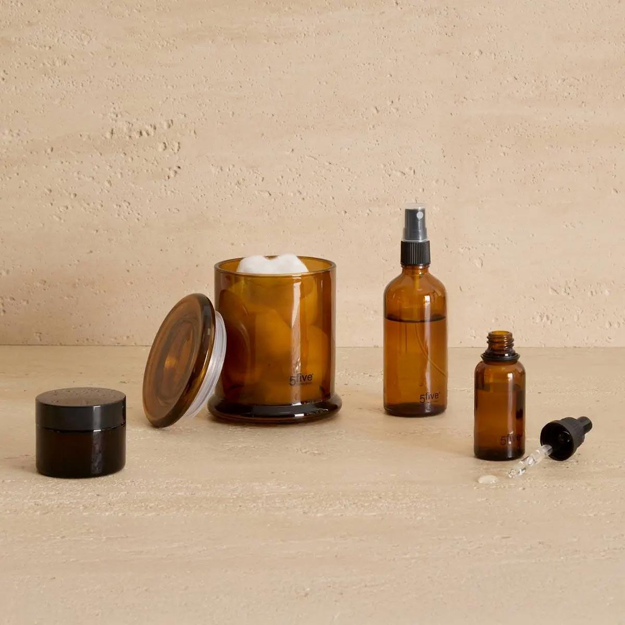 Voir la diapositive 3 : FIVE Pot à crème en verre  teinté  50ml marron