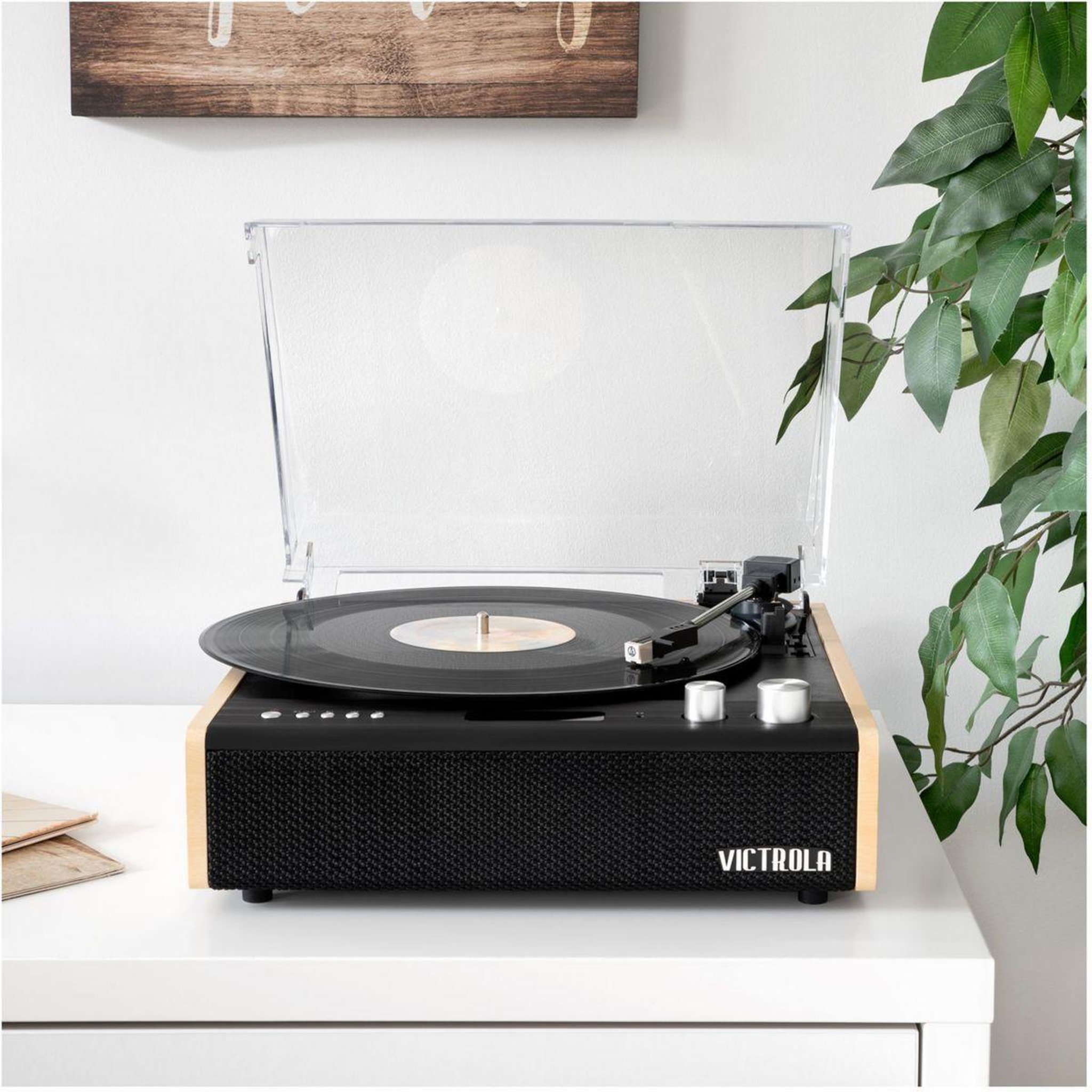 Voir la diapositive 2 : VICTROLA Platine vinyle Eastwood VTA72
