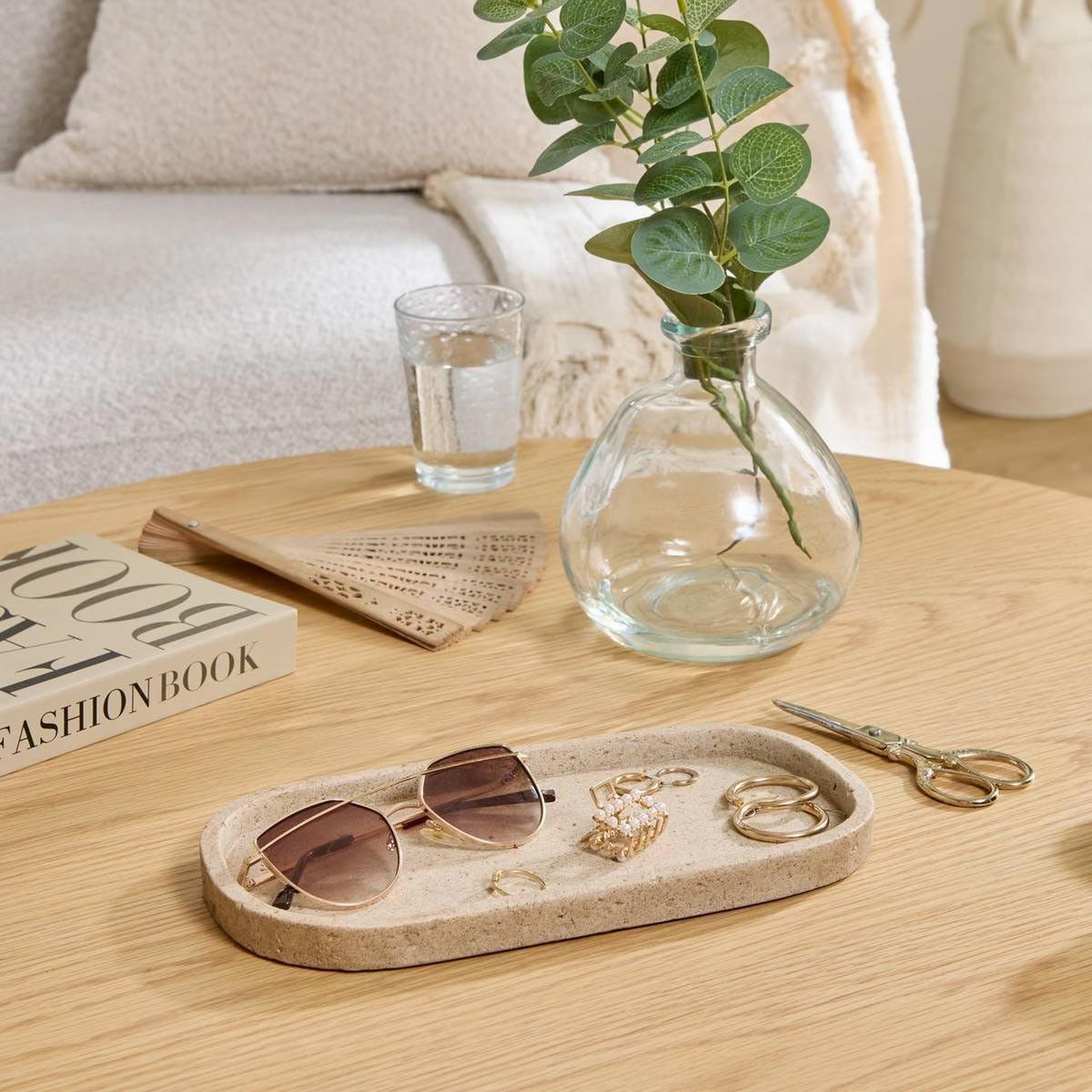 Voir la diapositive 2 : ATMOSPHERA Vide-poches effet travertin  travi  27cm beige