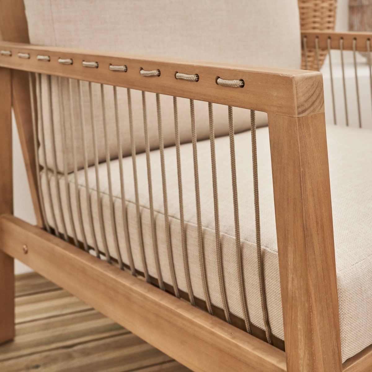 SWEEEK Salon de jardin en bois d'acacia et cordes beige. 4 personnes. ALISTE