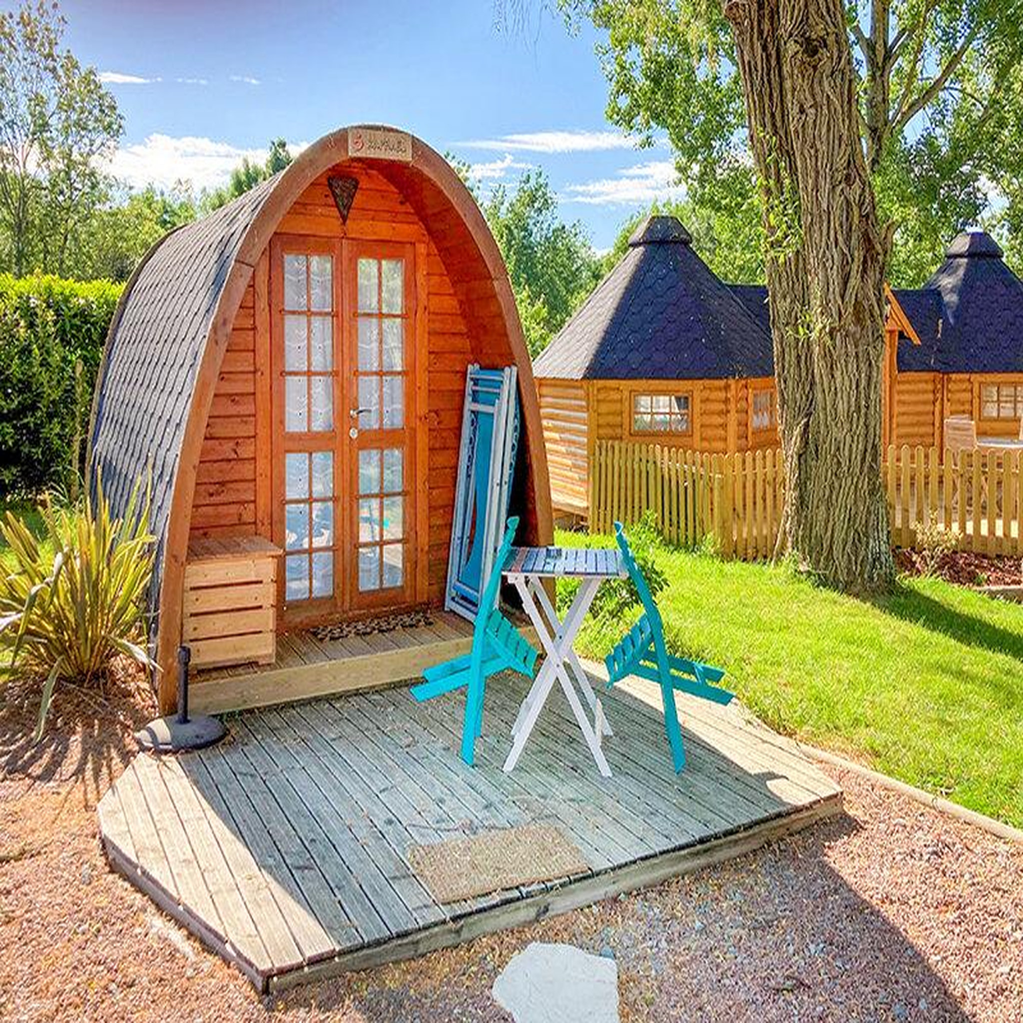 Voir la diapositive 3 : Smartbox 3 jours en duo dans un camping près de la rochelle - coffret cadeau séjour