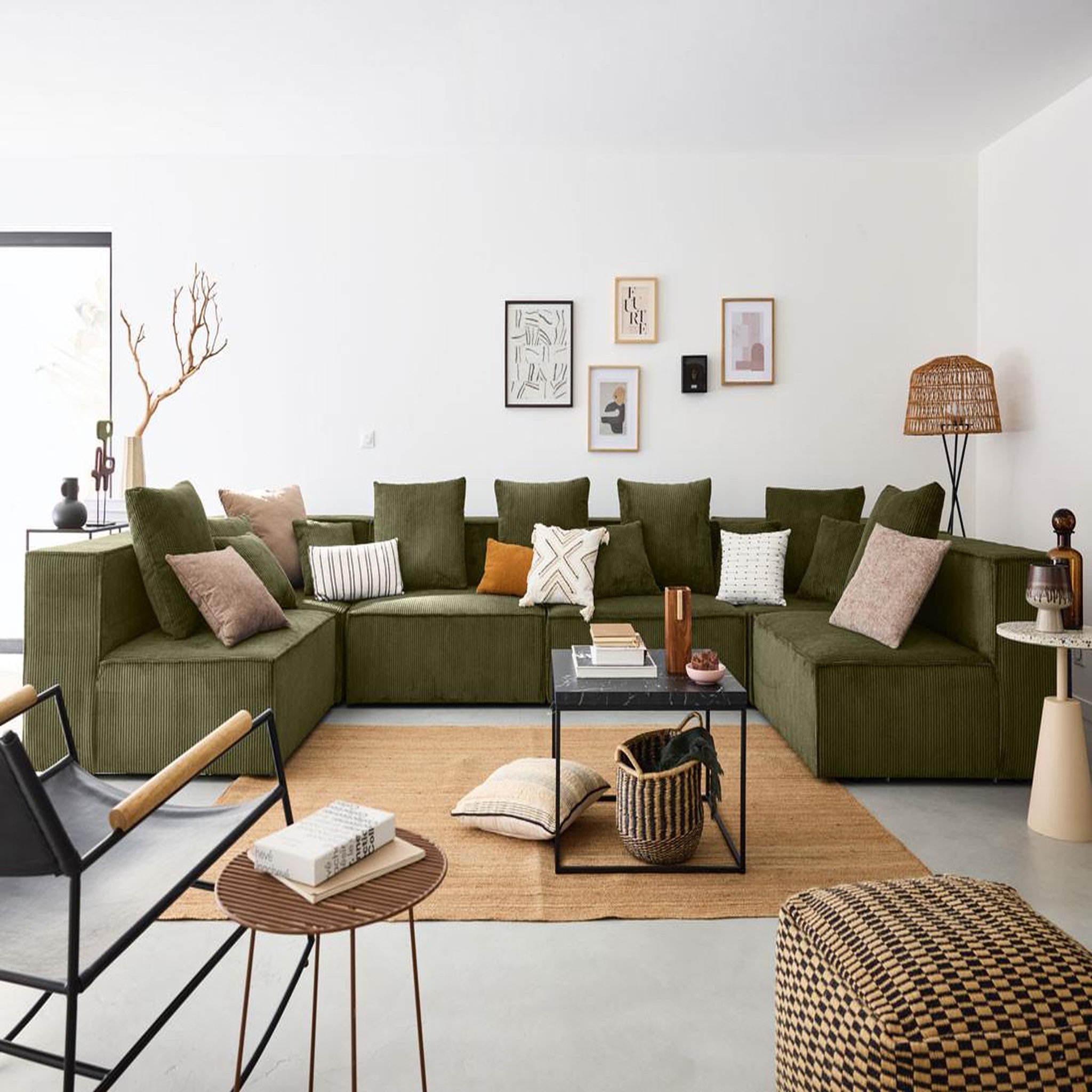 Voir la diapositive 2 : BEST MOBILIER Colombine - canapé modulable panoramique - 7 places - en velours côtelé