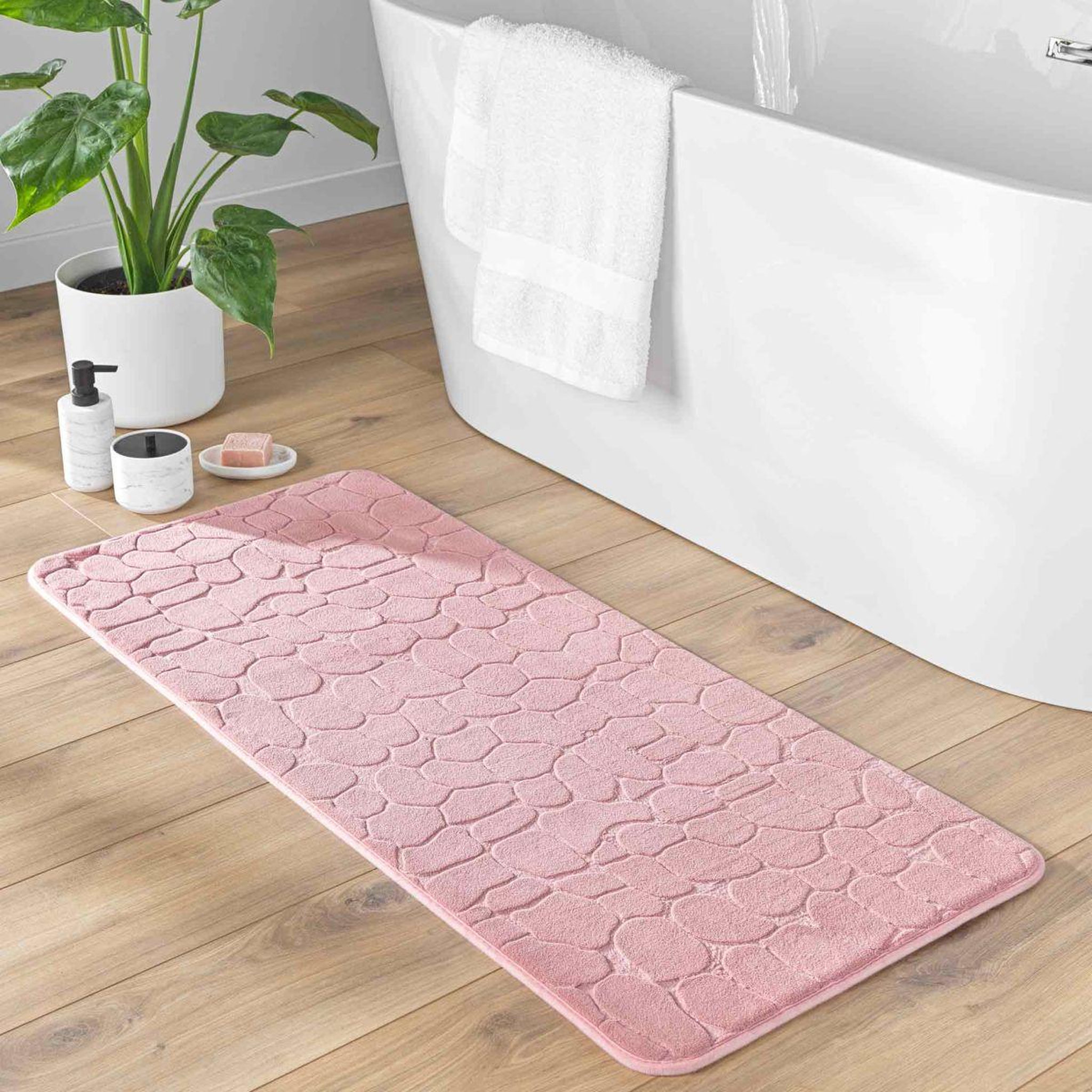 Voir la diapositive 6 : Douceur d'Intérieur Tapis de bain  ricochet  50x120cm rose poudré