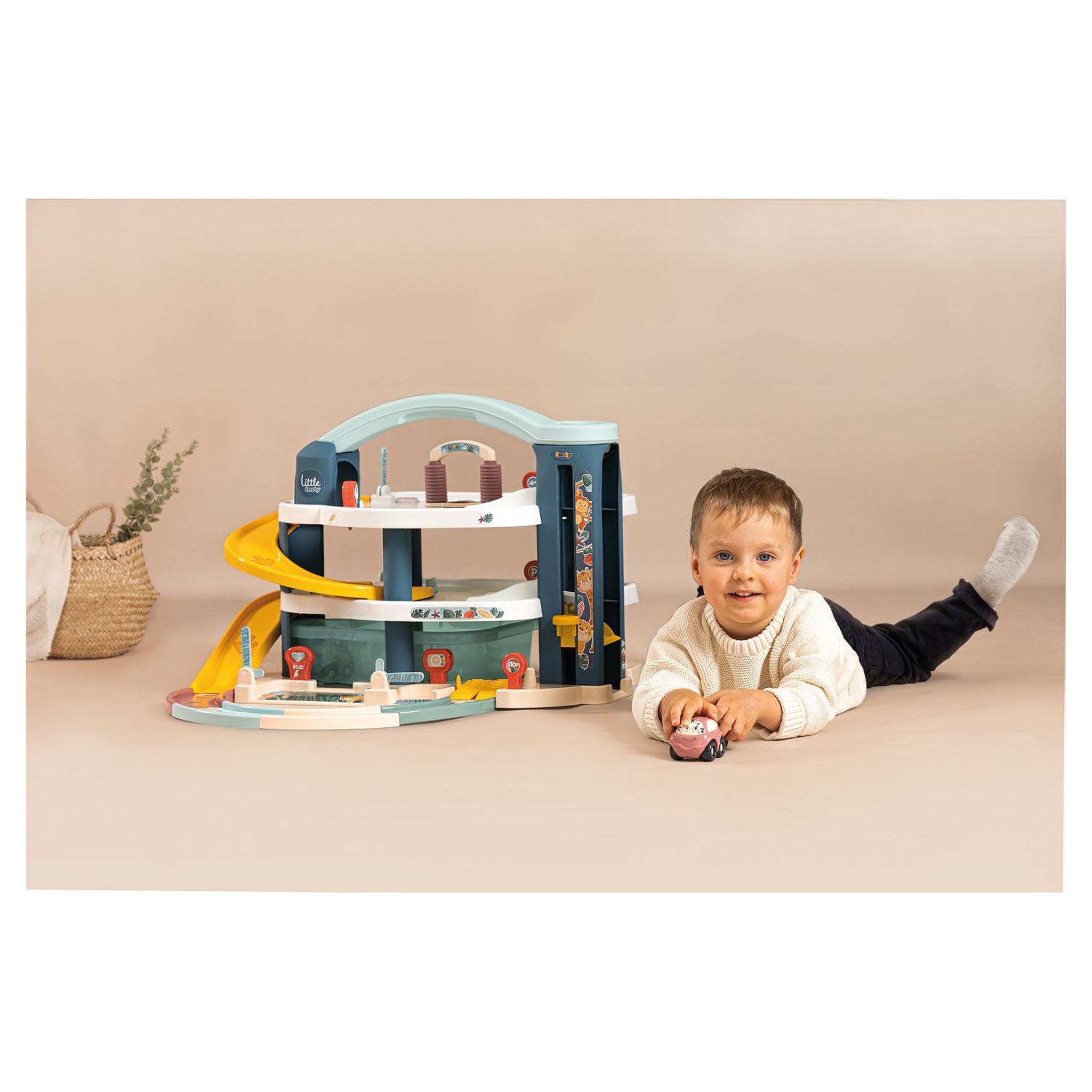 Voir la diapositive 6 : SMOBY LS Grand Garage