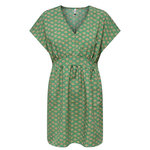 Only Robe e Femme Only Nova. Coloris disponibles : Vert