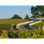 Voir la diapositive 4 : Smartbox Visite du Médoc, vignobles et châteaux, en DS présidentielle avec chauffeur privé (4h) - Coffret Cadeau Multi-thèmes
