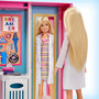 Voir la diapositive 5 : BARBIE Dressing avec poupée Barbie et accessoires