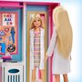 BARBIE Dressing avec poupée Barbie et accessoires