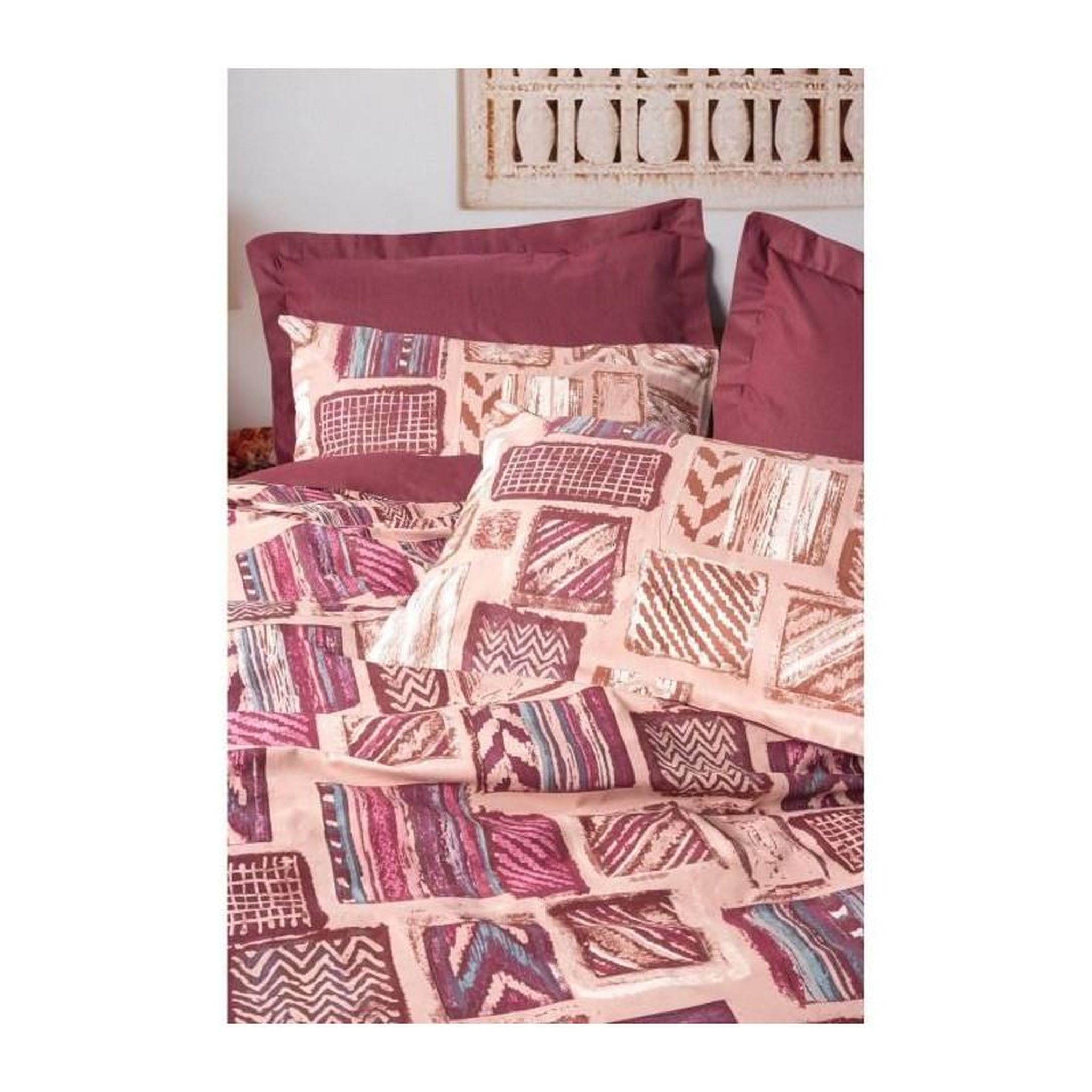Voir la diapositive 2 : GENERIQUE Parure de lit - 129CTN64840 - 1 housse de couette 220 x 240 cm + 2 taies d'oreiller 60 x 60 cm - 100% coton ranforcé - Rouge