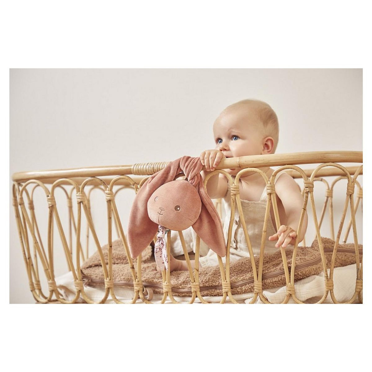 Kaloo Peluche Lapin musical terracotta