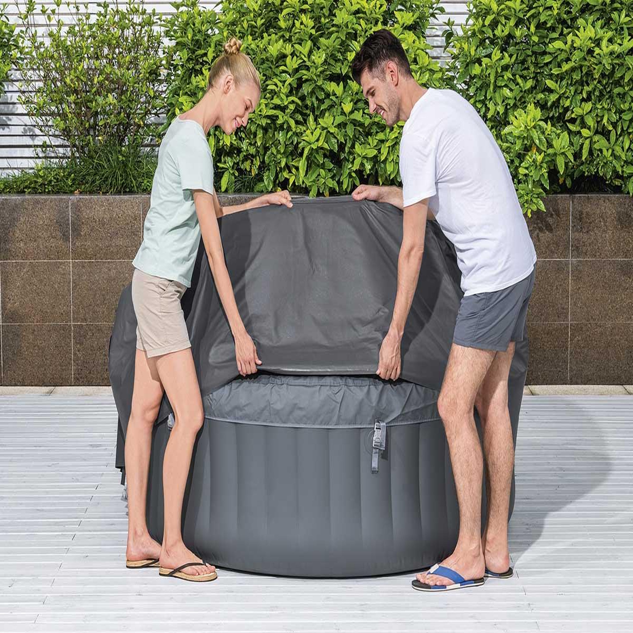 Voir la diapositive 5 : BESTWAY Couverture thermique pour spa gonflable Lay-Z-Spa rond Ø 1,80 m - Bestway