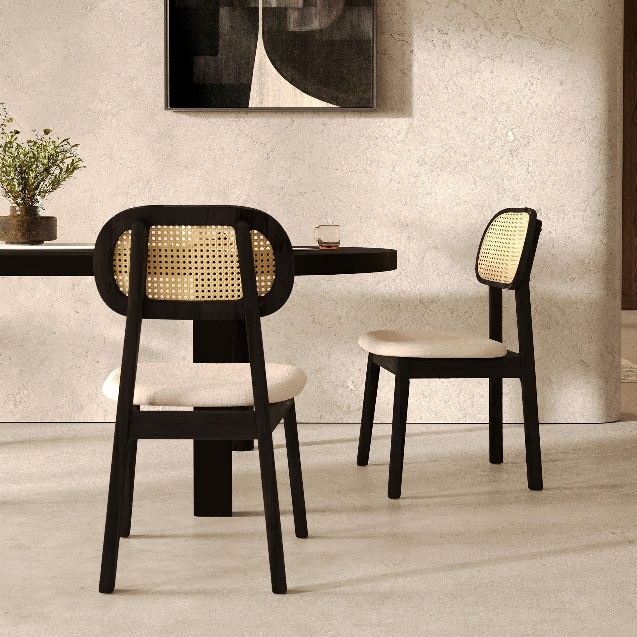 Voir la diapositive 2 : MAISON PAVANE Lot de 2 chaises en bois noir, tissu beige et rotin synthétique-maria