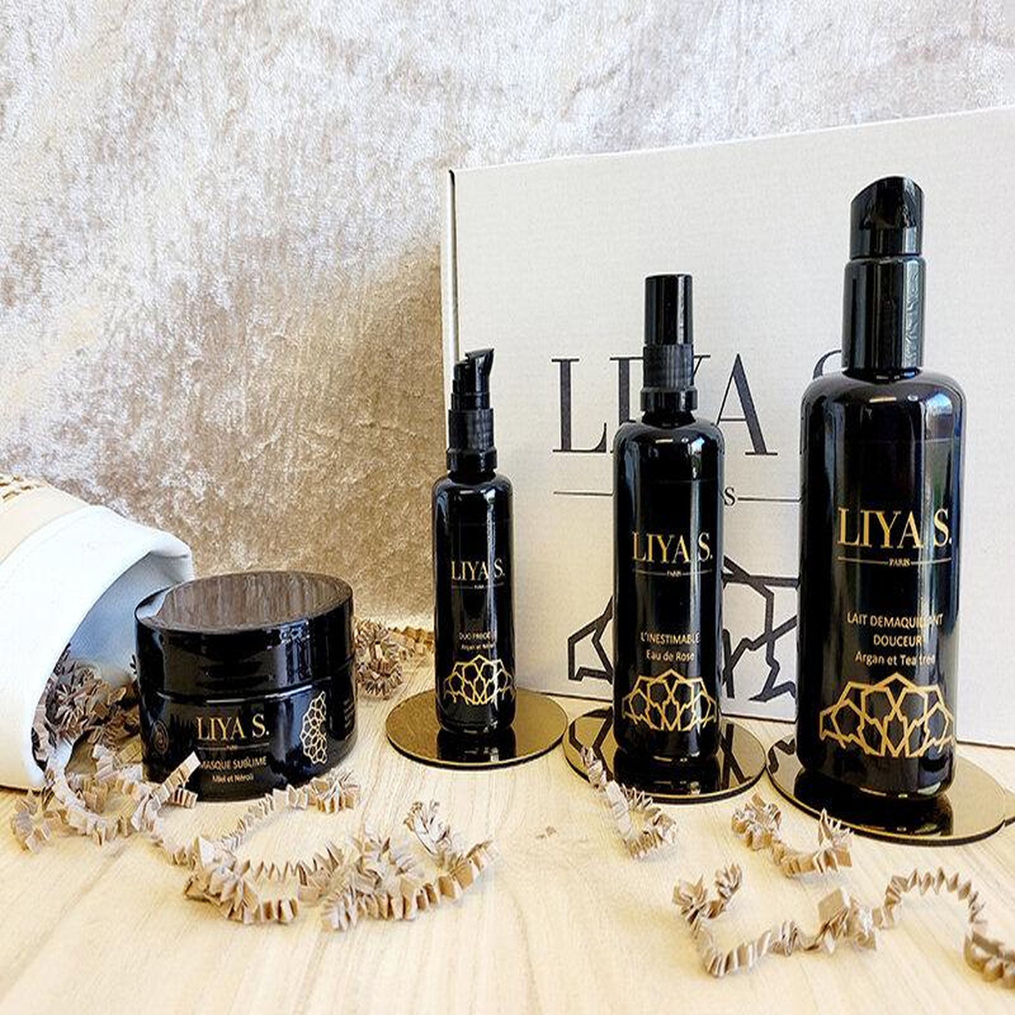 Voir la diapositive 3 : Smartbox Coffret de soins du visage d'exception - Coffret Cadeau Bien-être