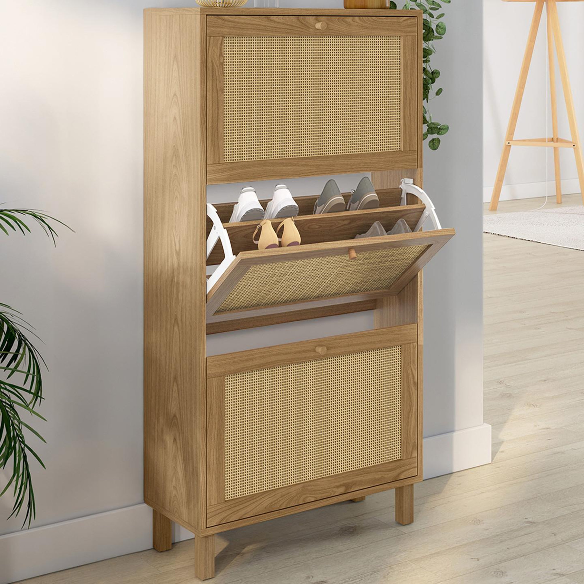 Voir la diapositive 2 : ID MARKET Meuble à chaussures 18 paires hanae 3 portes effet naturel cannage