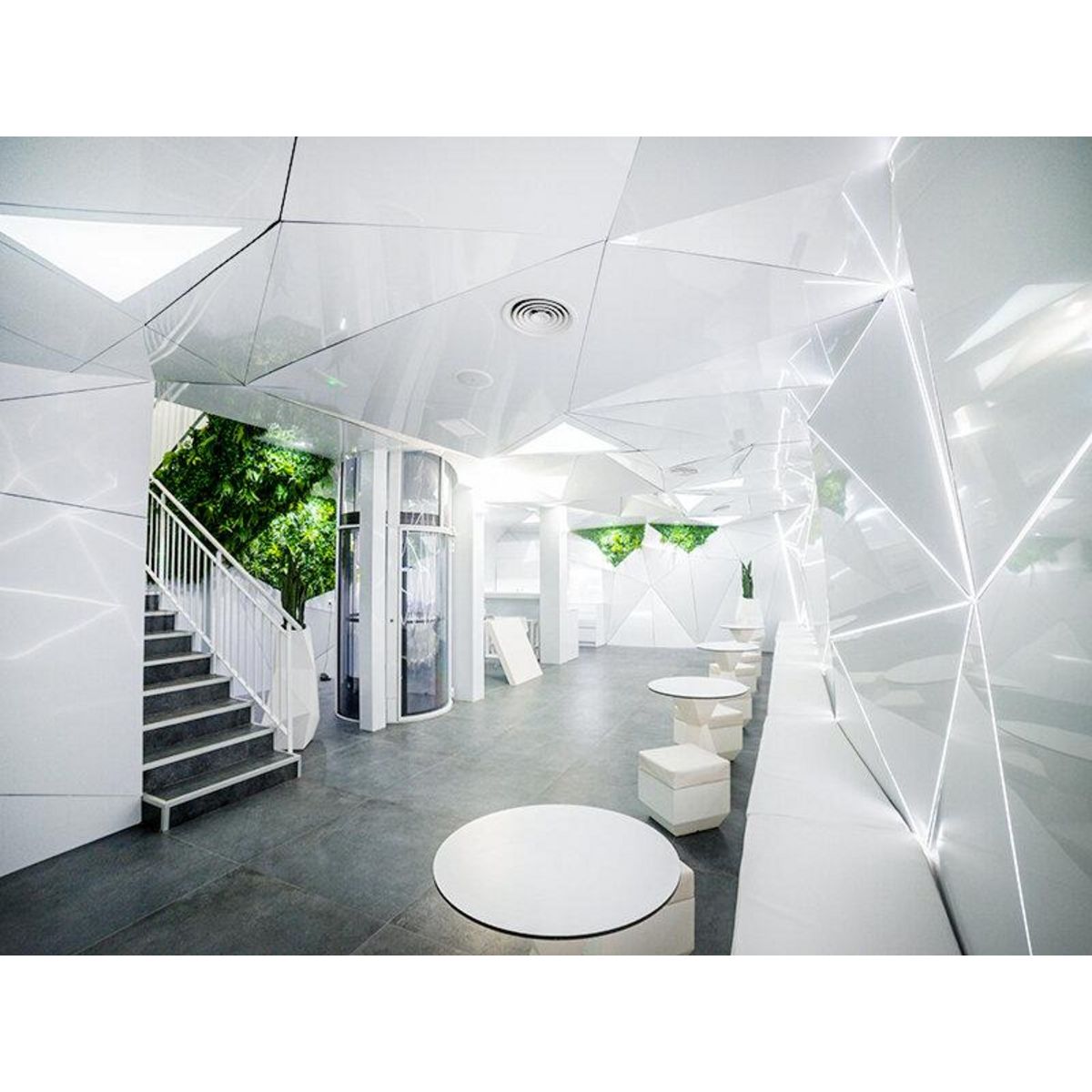 Smartbox Séjour insolite en Espagne : 2 jours en capsule double à Madrid - Coffret Cadeau Séjour