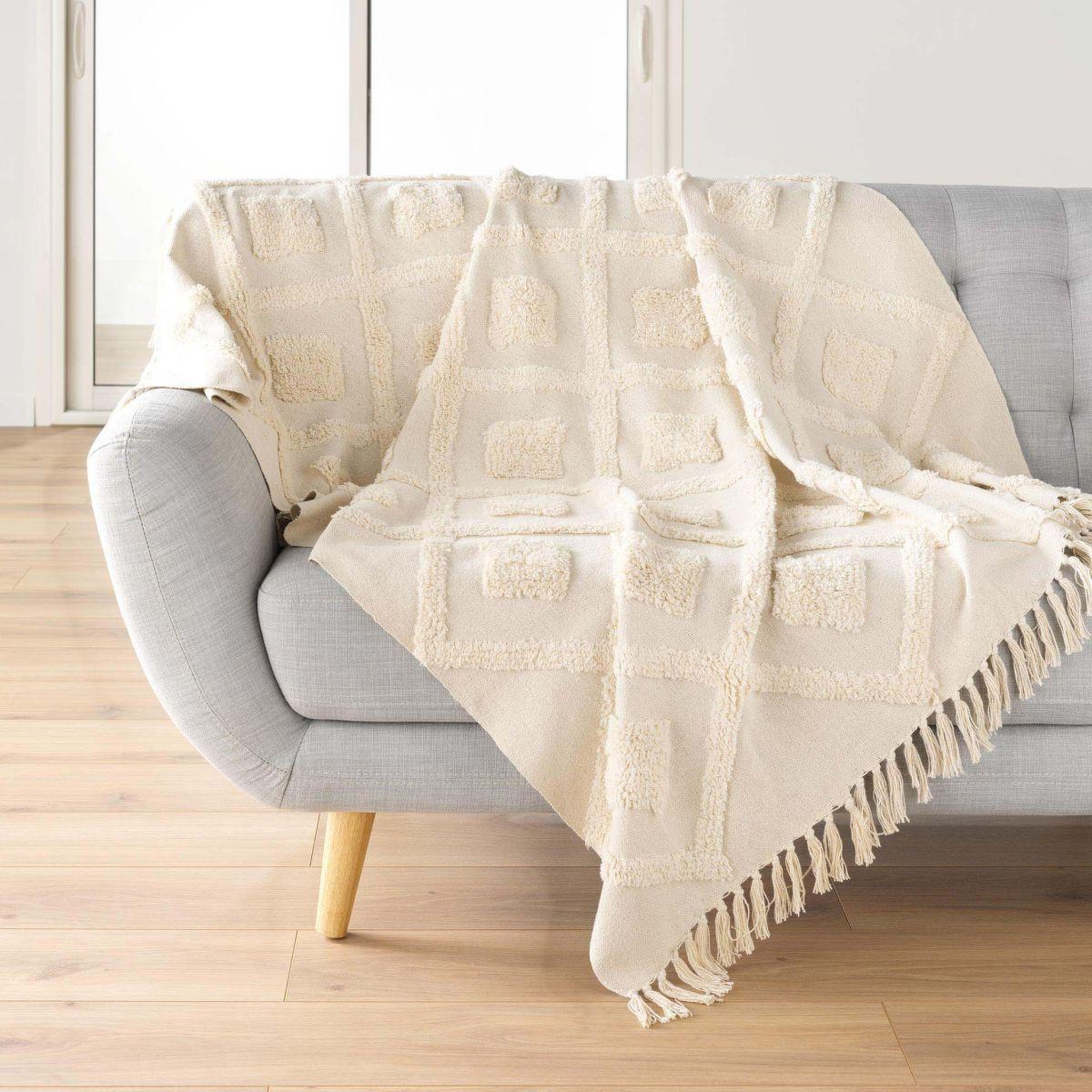 Voir la diapositive 4 : Douceur d'Intérieur Plaid à franges tufté  inca  125x150cm beige