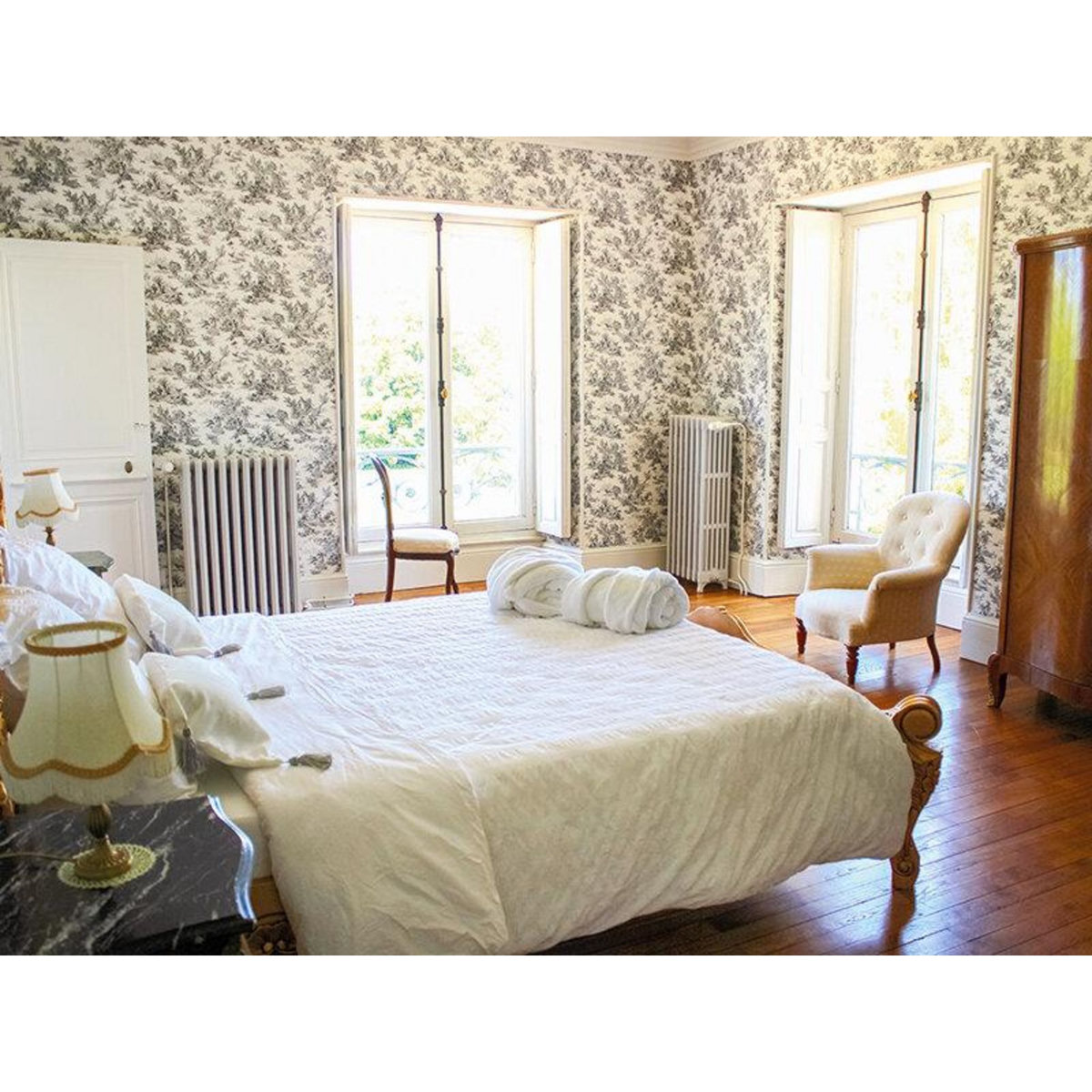 Smartbox 2 jours avec dîner gourmet et champagne dans un château près de Bourges - Coffret Cadeau Séjour