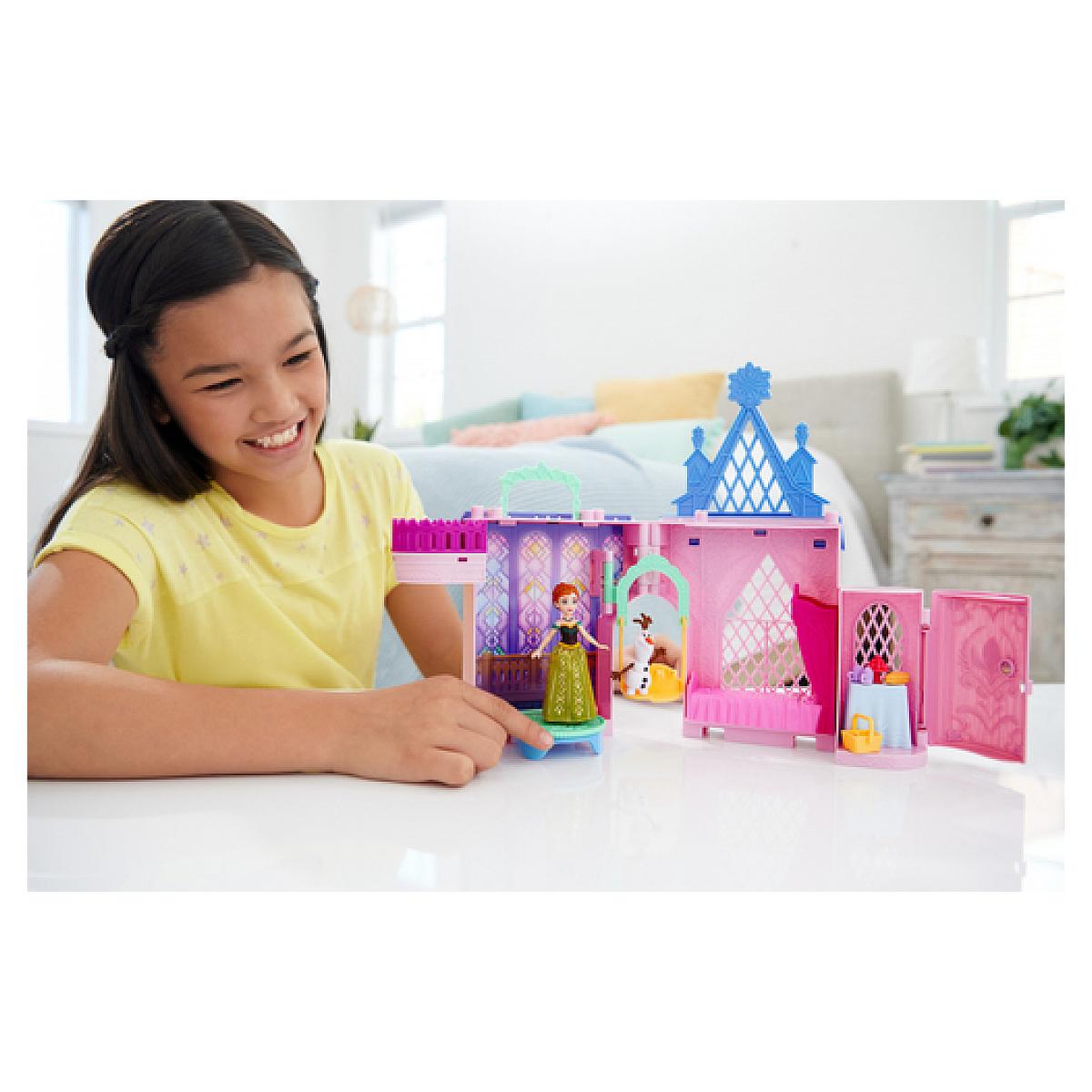 Voir la diapositive 2 : MATTEL Chateau mini princesse Anna