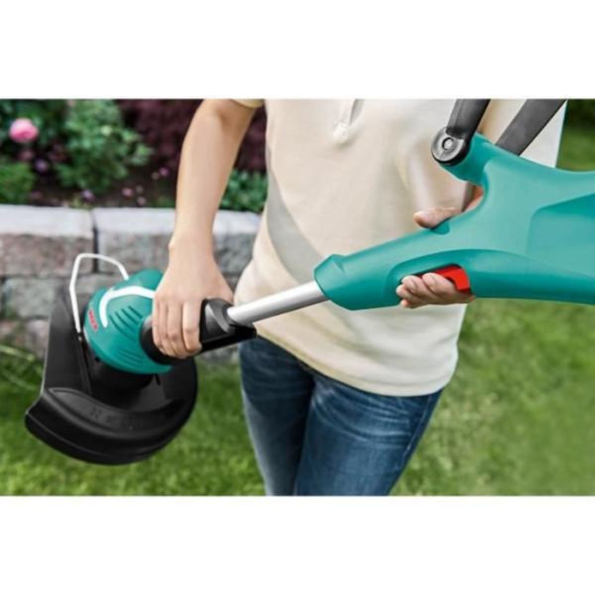 BOSCH Coupe-bordures Bosch ART 27, 450W, diametre de coupe de 27cm