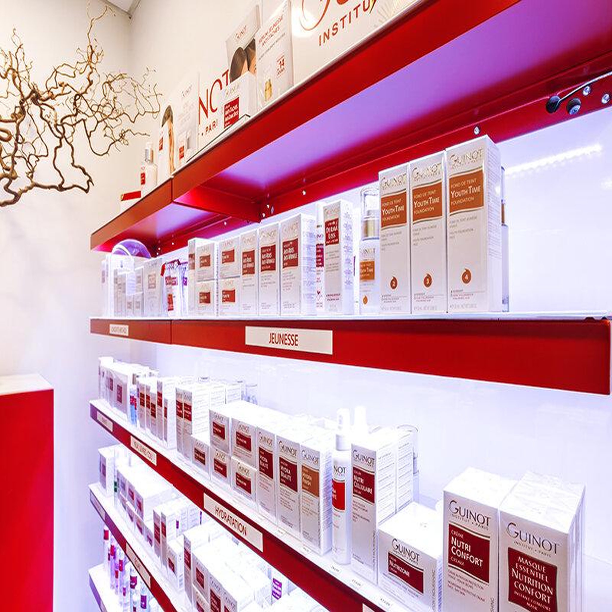 Voir la diapositive 4 : Smartbox Soin du visage nettoyant guinot pour un moment de relaxation à soi - coffret cadeau bien-être