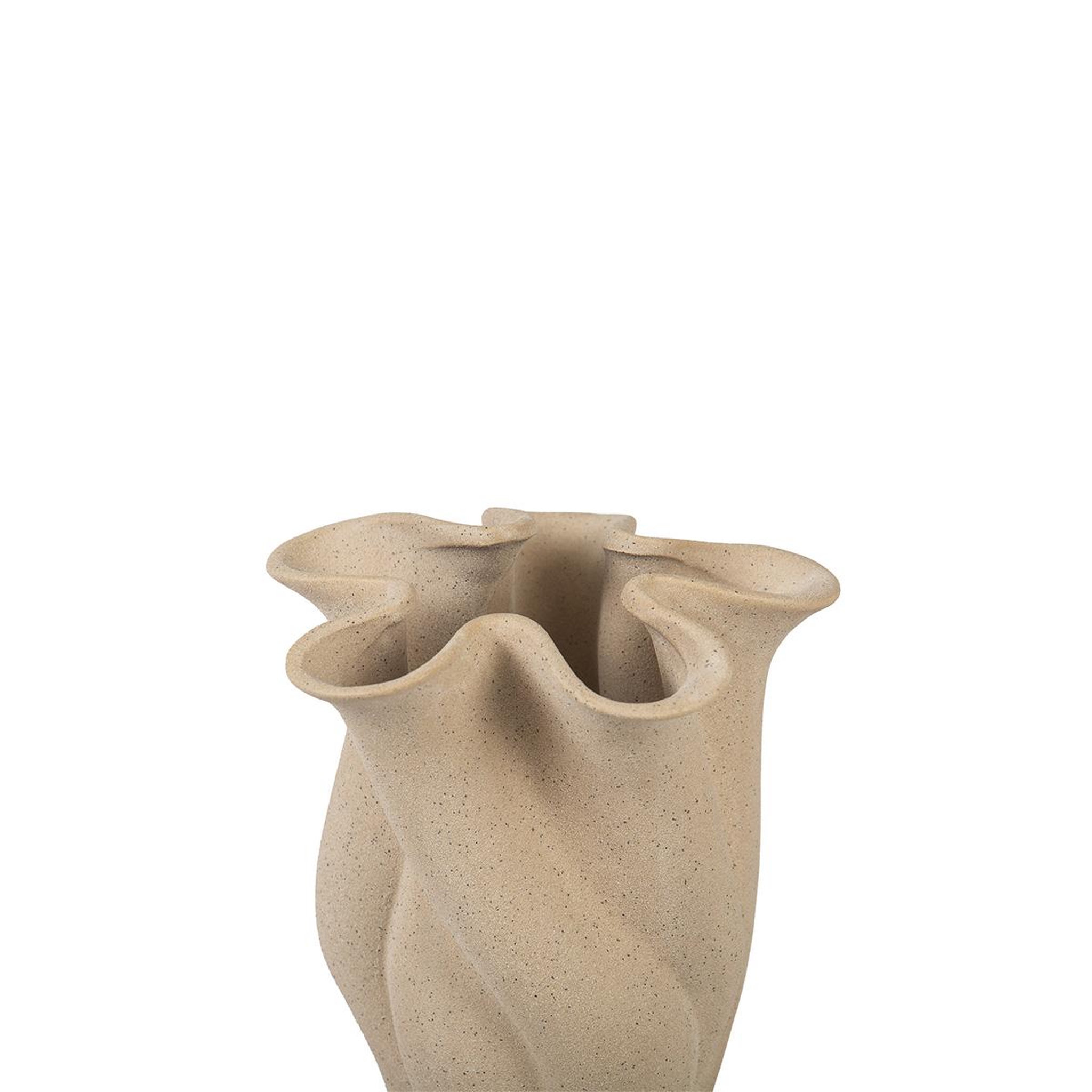 Voir la diapositive 3 : MAISON AUBERTIN Vase - céramique grège - fiore - 20x19x24 cm