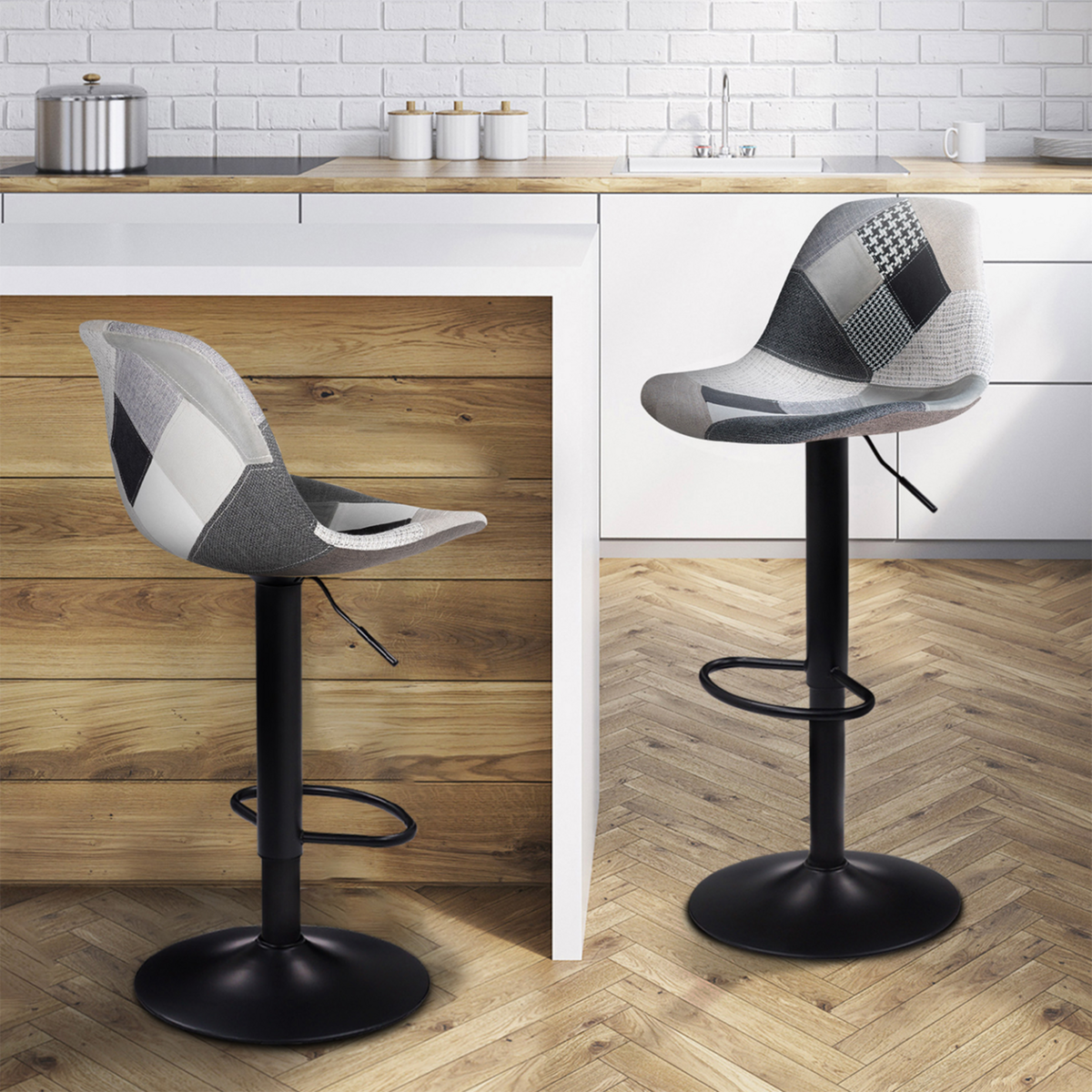 ID MARKET Lot de 2 tabourets de bar KARL design patchworks noirs, gris et blancs pied noir