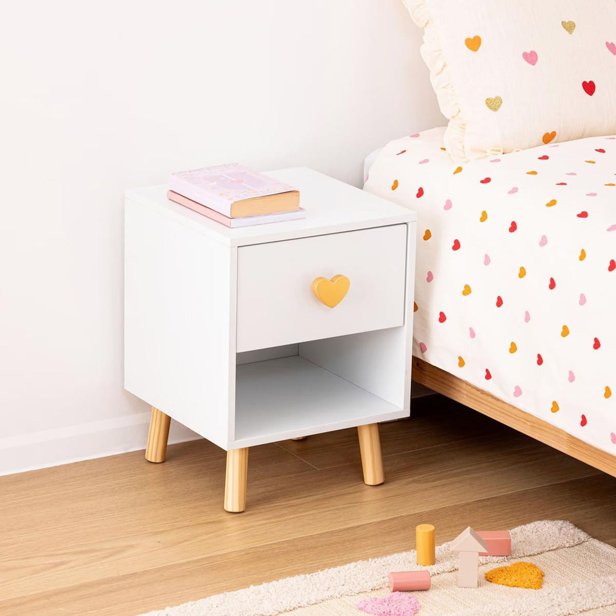 Atmosphera Kids Table de Chevet Enfant Cœur  Amour  40cm Blanc