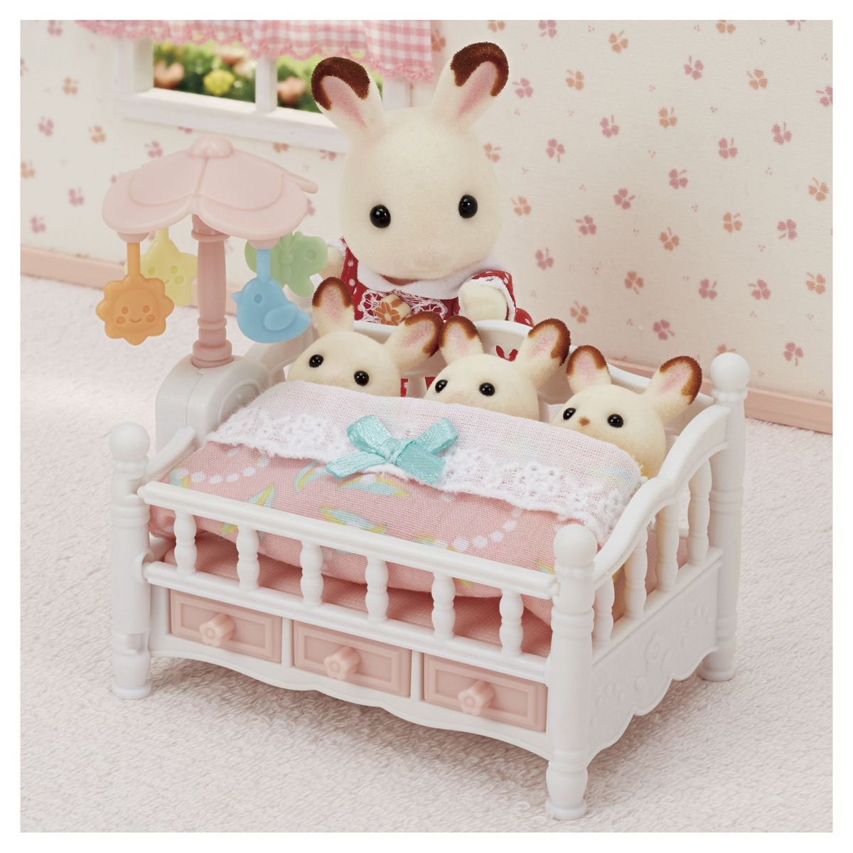 Epoch d'Enfance Le lit de bébé et mobile