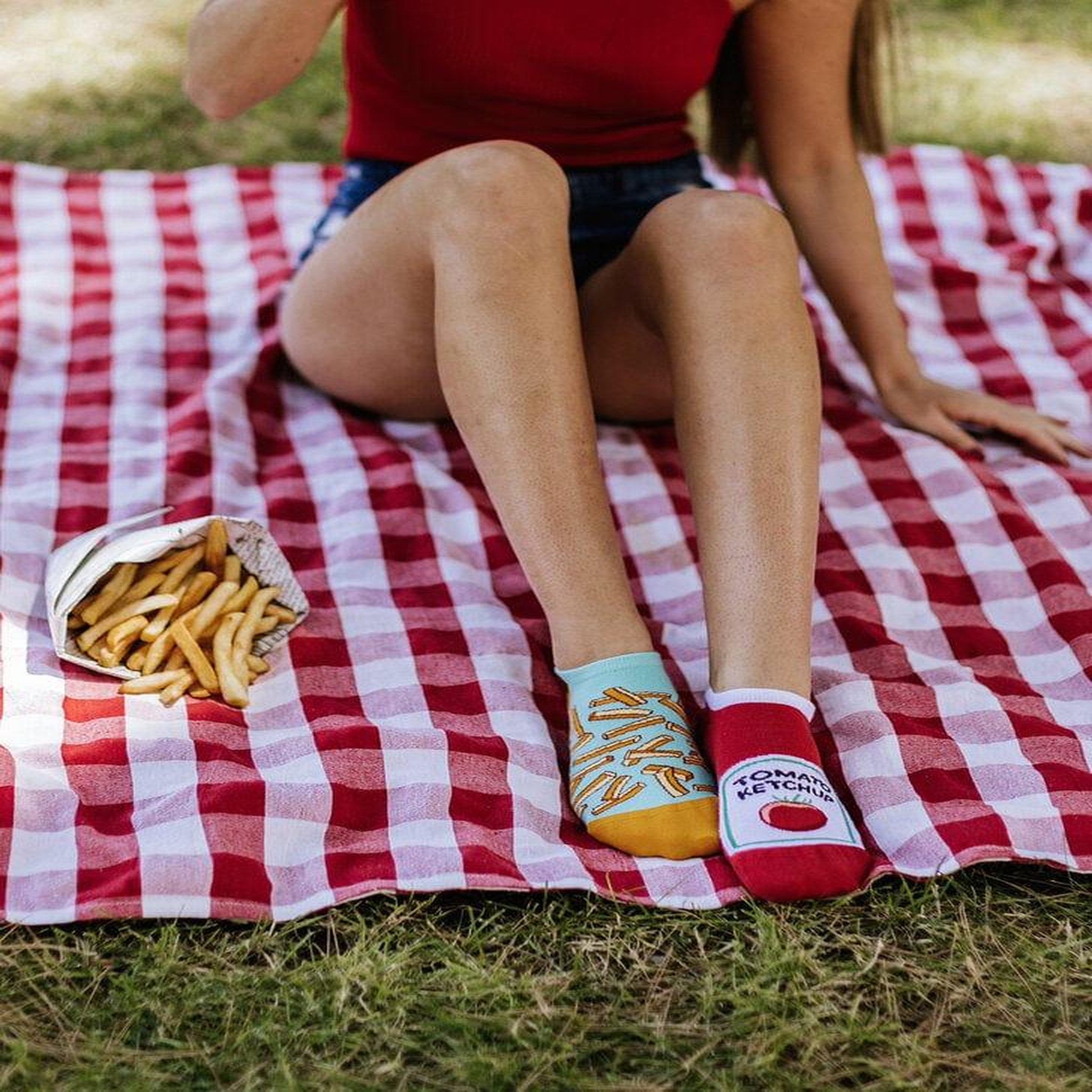 Voir la diapositive 4 : DEDOLES Socquettes invisibles frites et ketchup