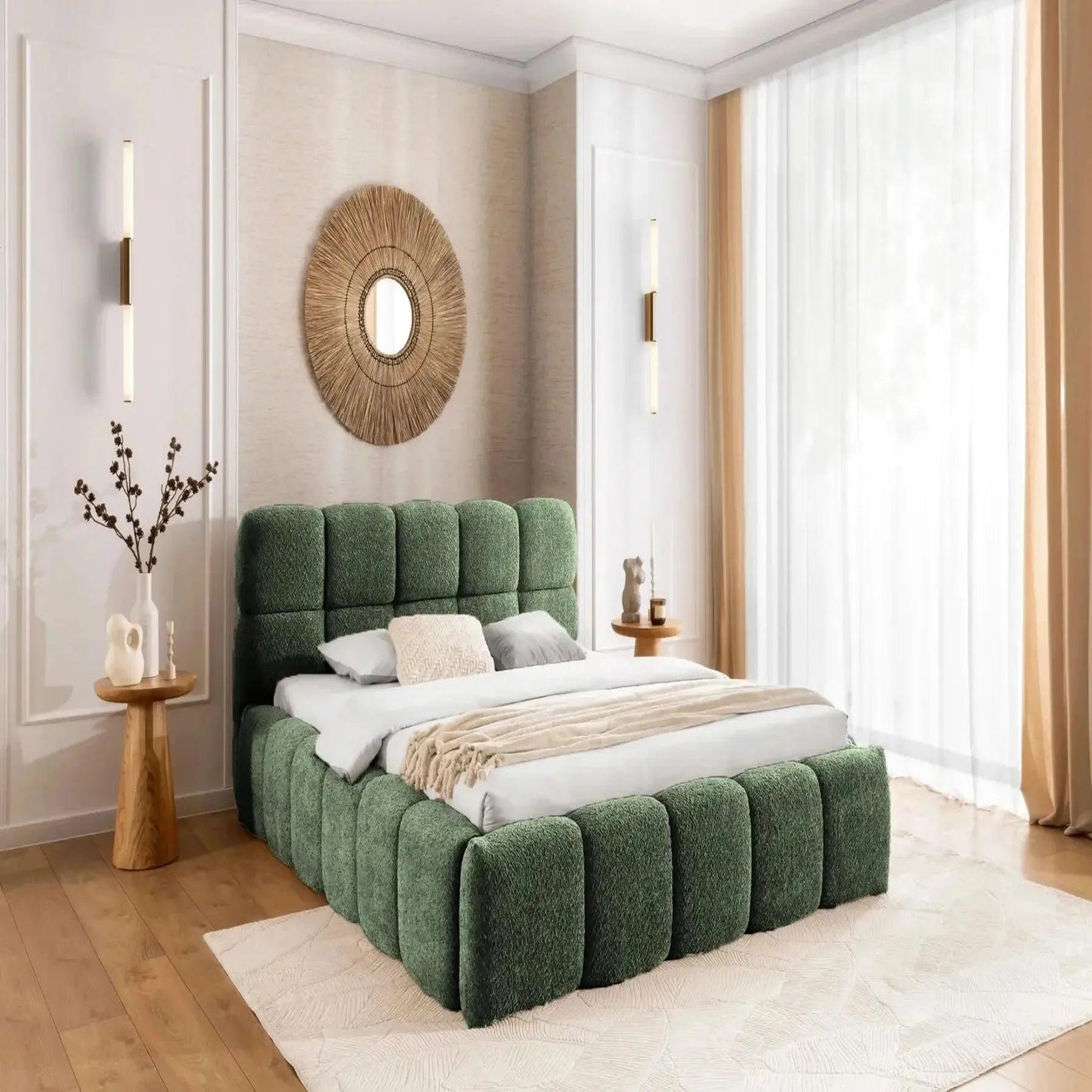 Voir la diapositive 2 : CASANOVA PARIS Elise - lit coffre tissu bouclette
