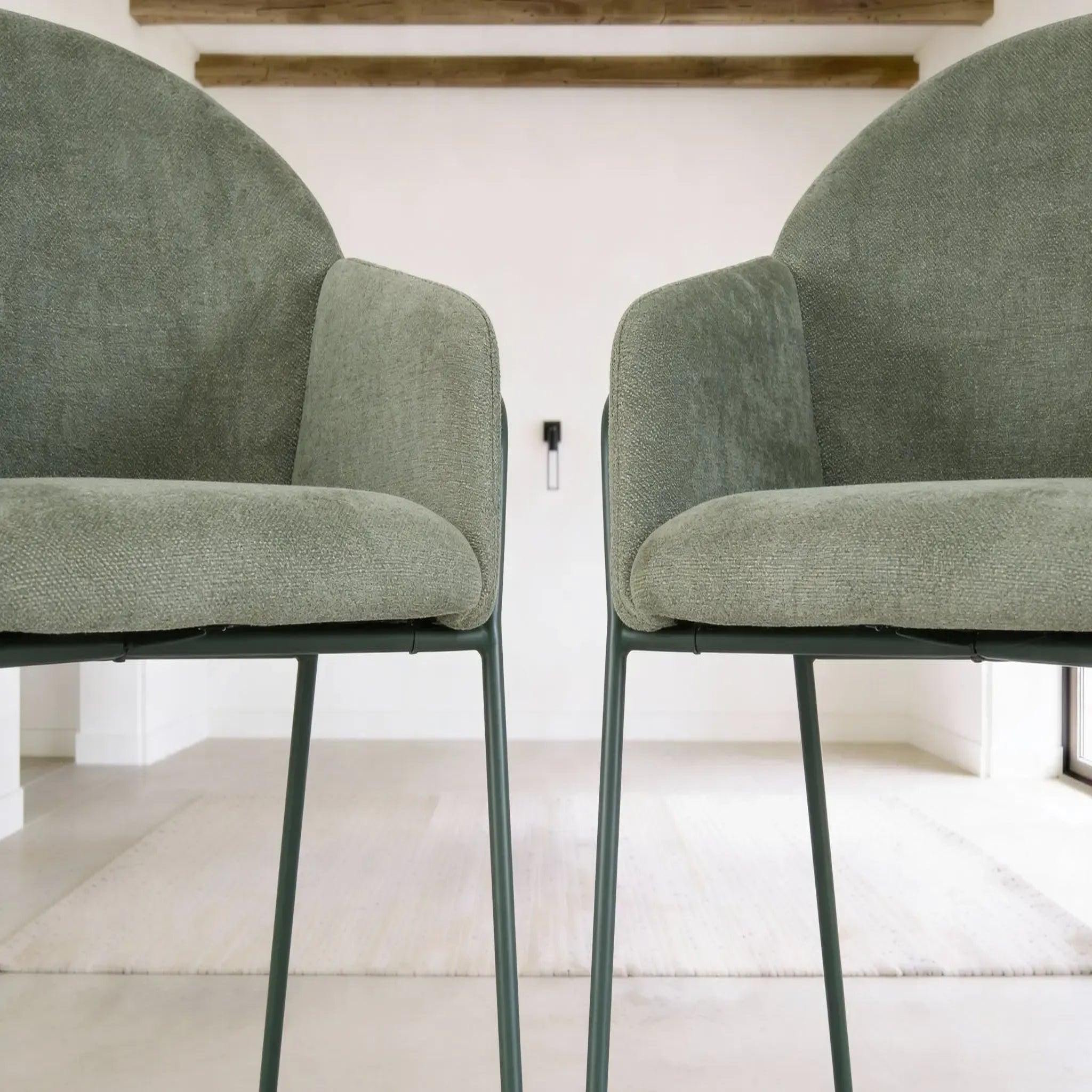 Voir la diapositive 5 : CASANOVA PARIS Naya - lot de 2 chaises tissu