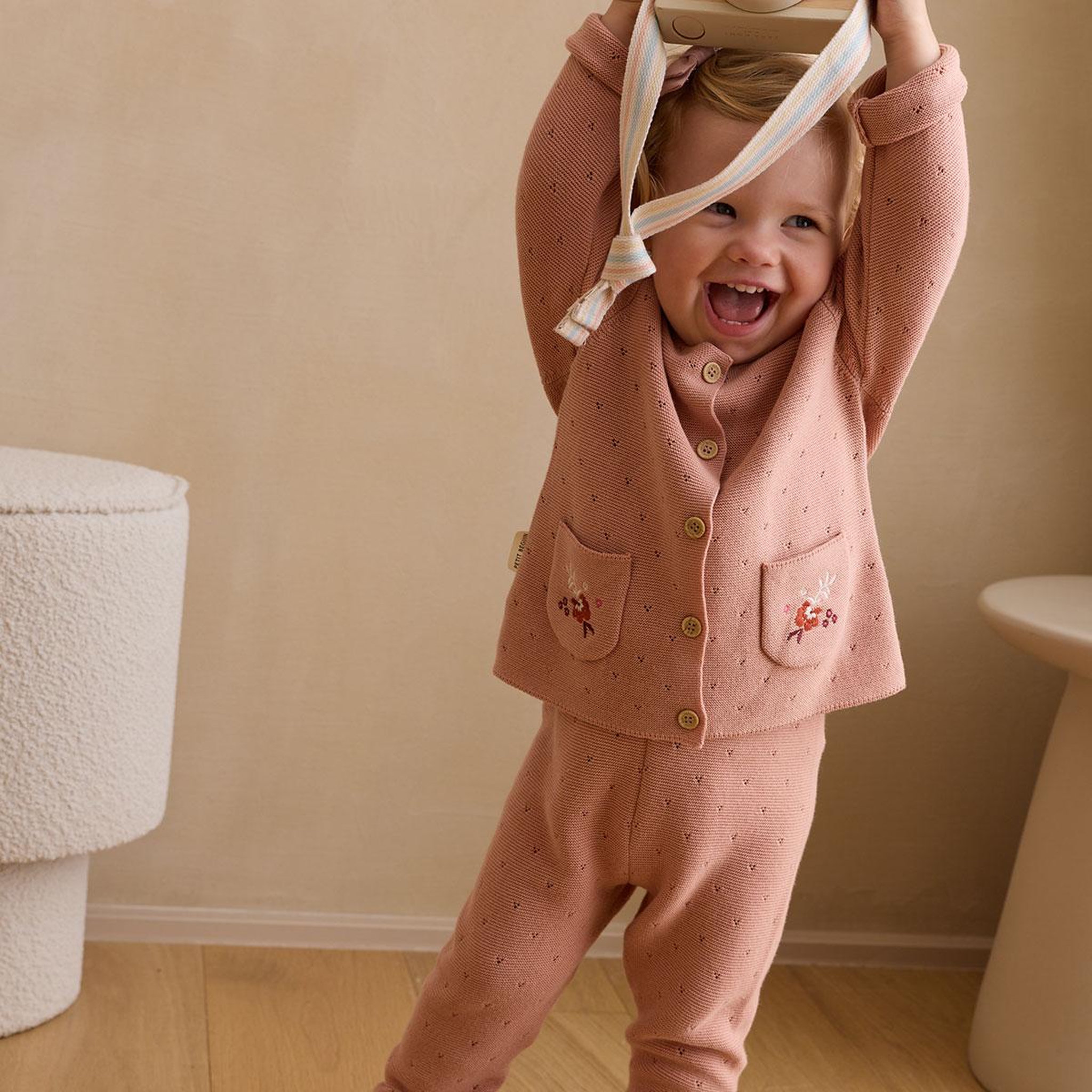 Voir la diapositive 4 : Petit Béguin Pantalon bébé en tricot Manouk