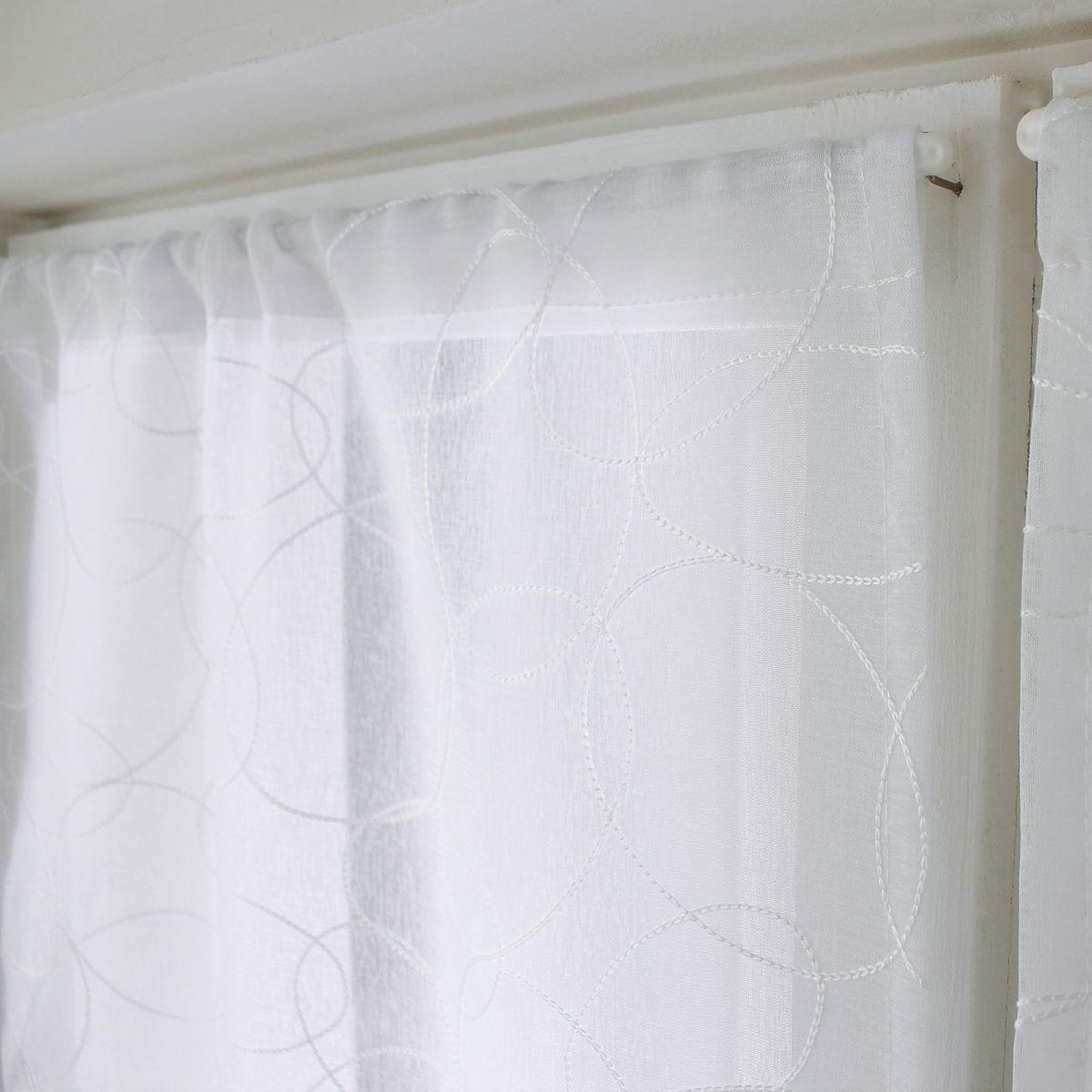 Voir la diapositive 2 : ENJOY HOME Paire de voilages bordés  galet  60x160cm blanc